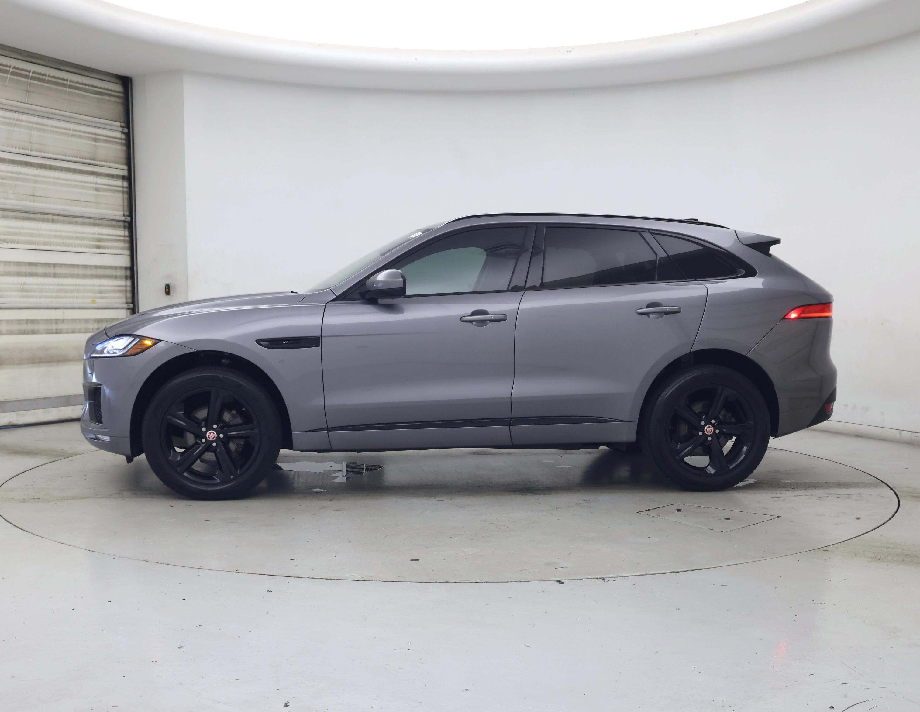 Thumbnail: 2020 Jaguar F-Pace - 3