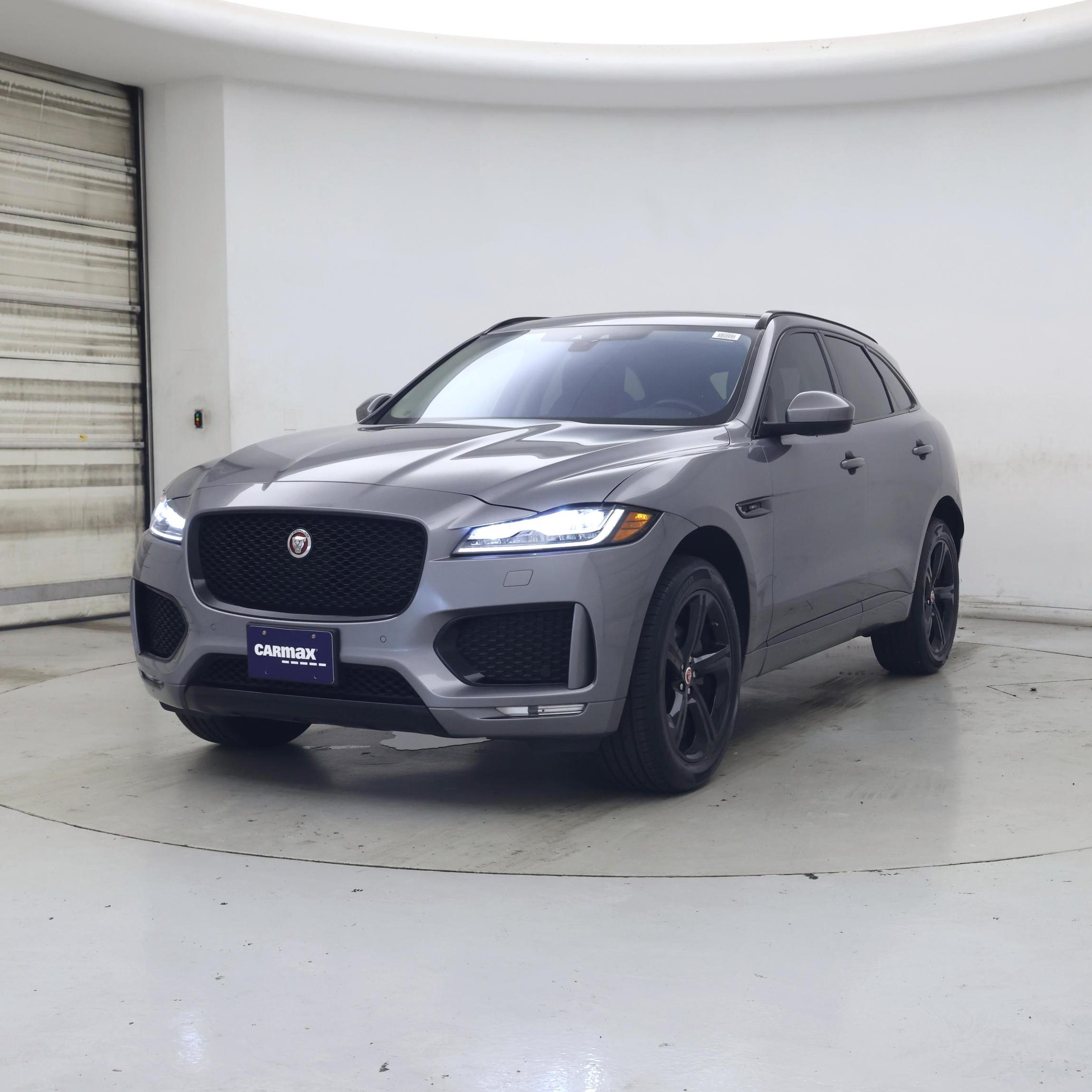Thumbnail: 2020 Jaguar F-Pace - 4