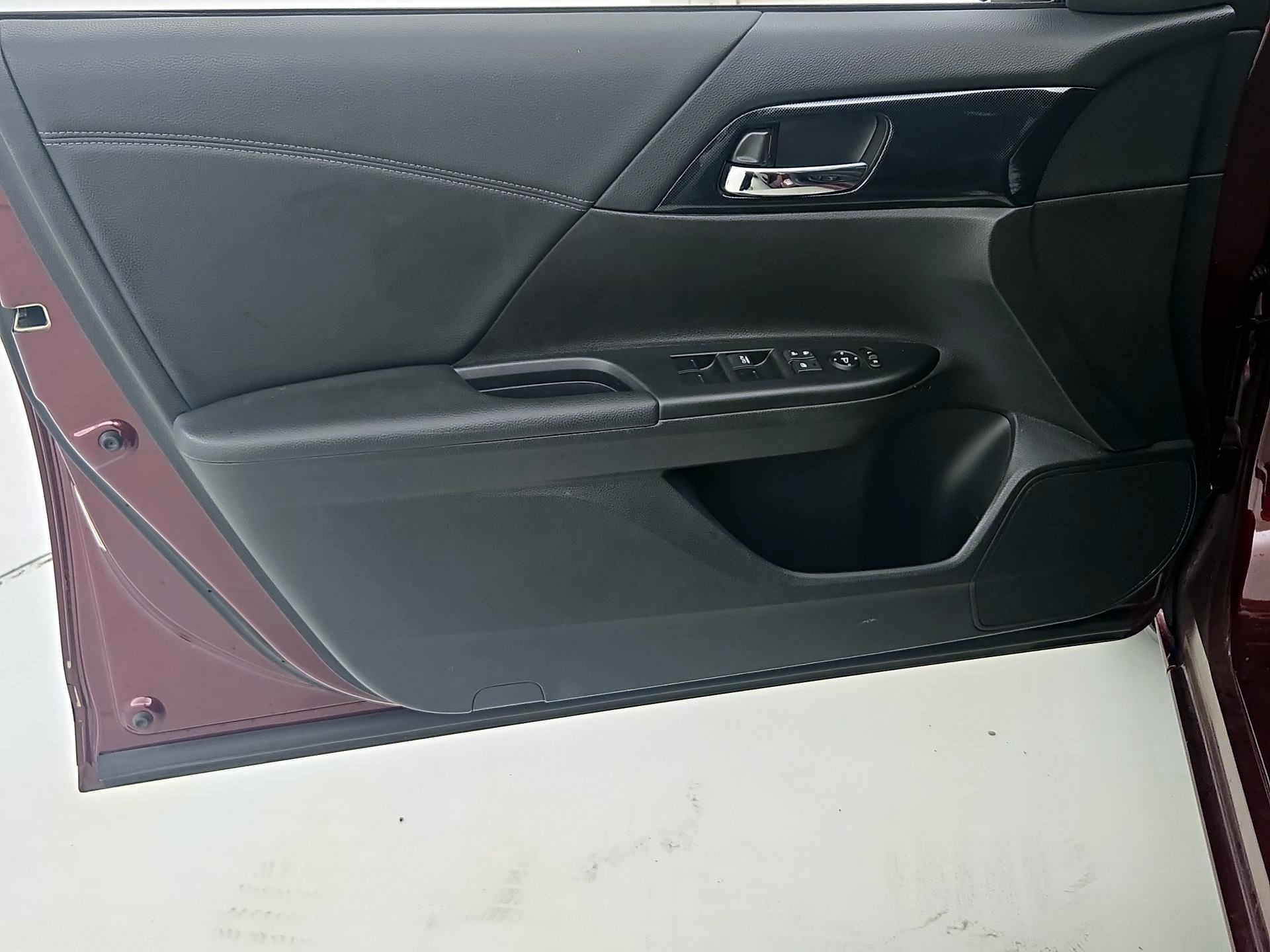 Thumbnail: 2014 Honda Accord - 12