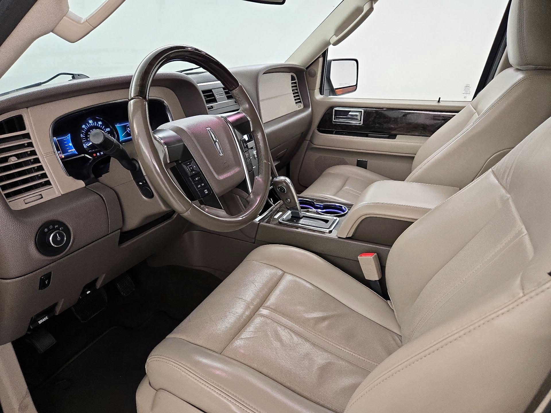 Thumbnail: 2017 Lincoln Navigator - 11