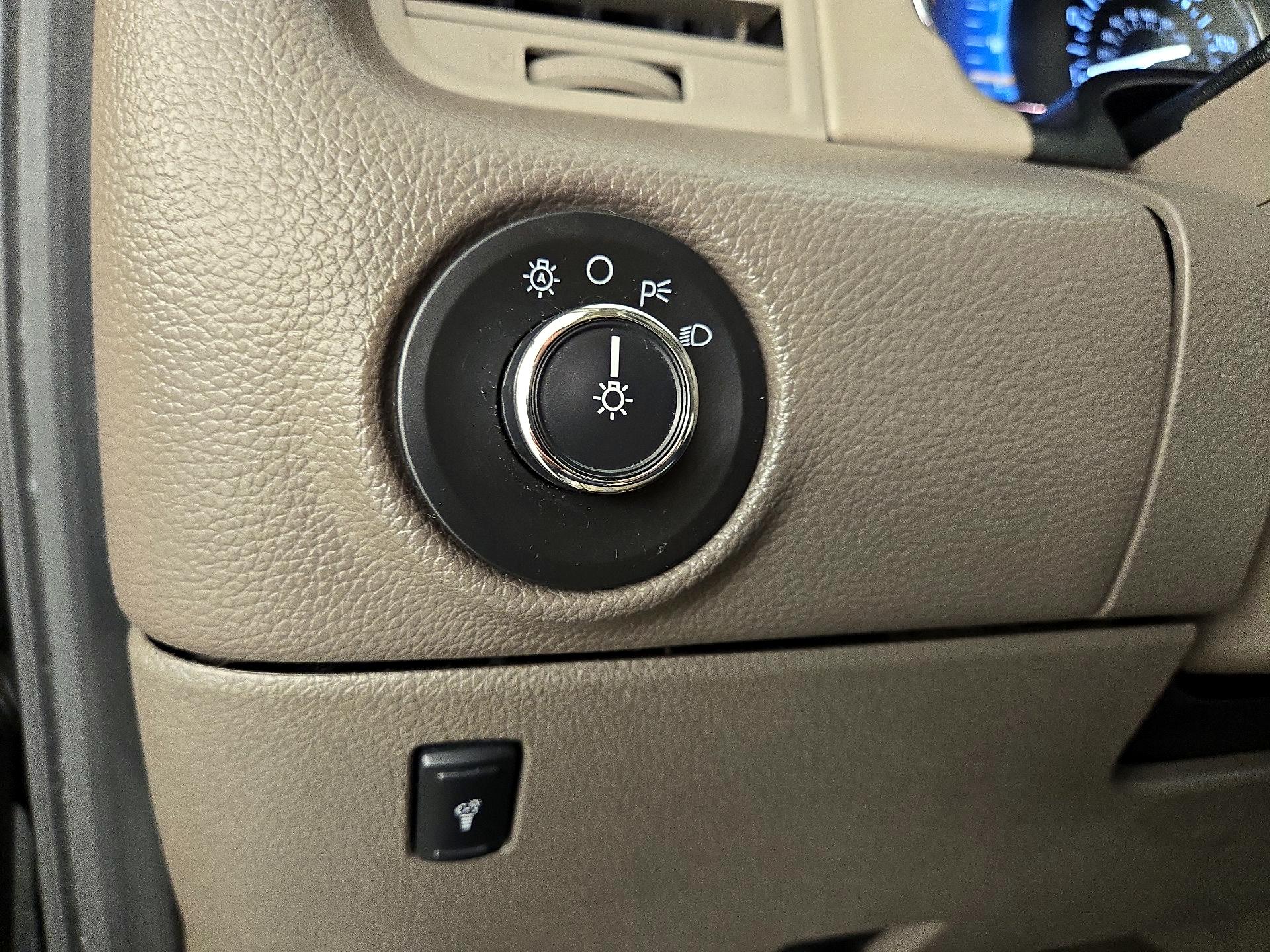 Thumbnail: 2017 Lincoln Navigator - 13