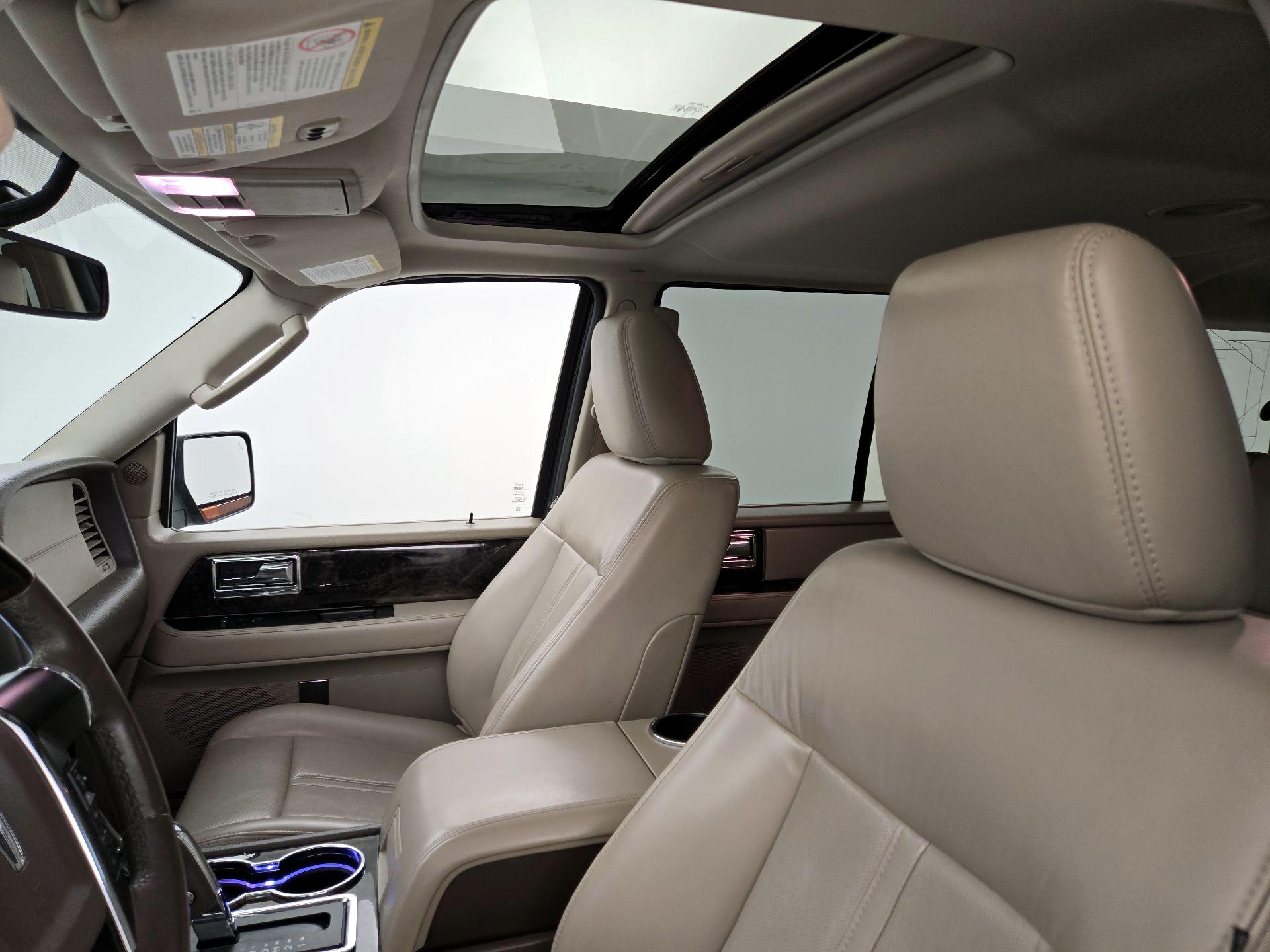 Thumbnail: 2017 Lincoln Navigator - 20