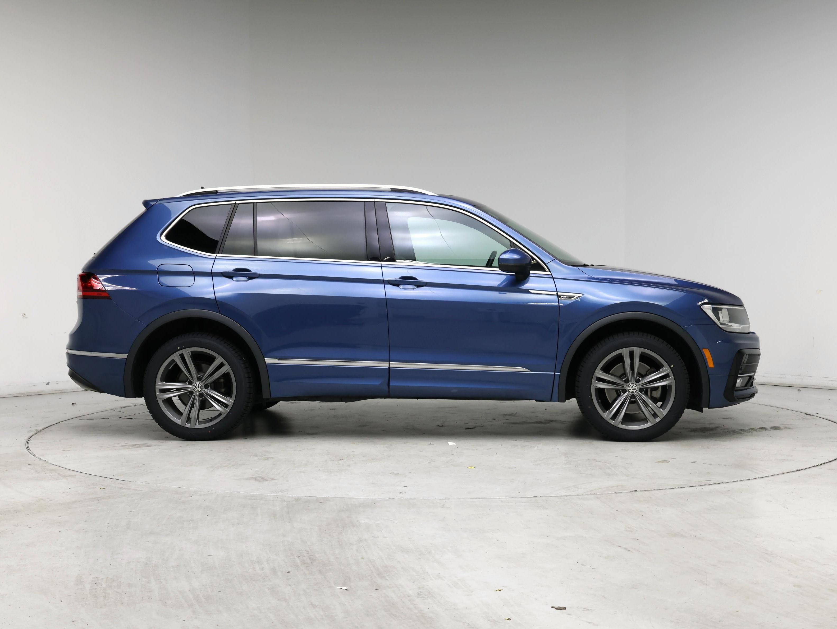 Thumbnail: 2019 Volkswagen Tiguan - 7