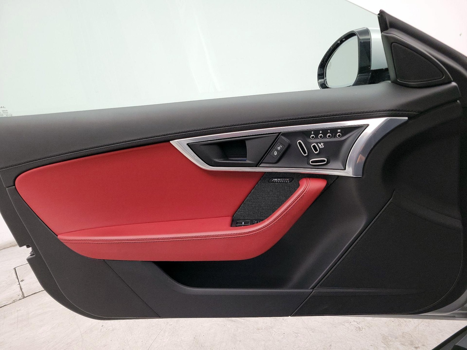 2020 Jaguar F-Type R-Dynamic - Photo 13