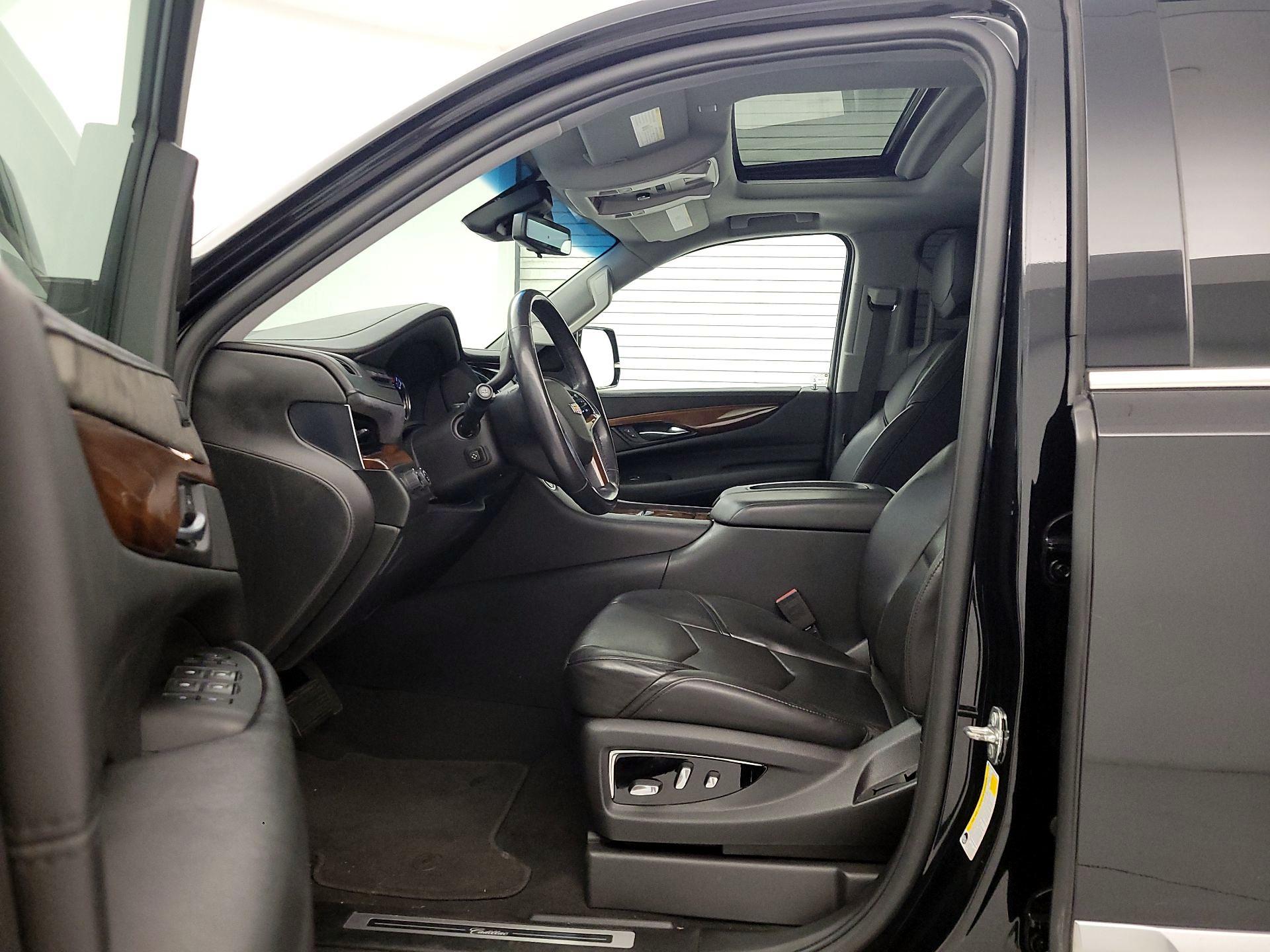 Thumbnail: 2018 Cadillac Escalade - 11