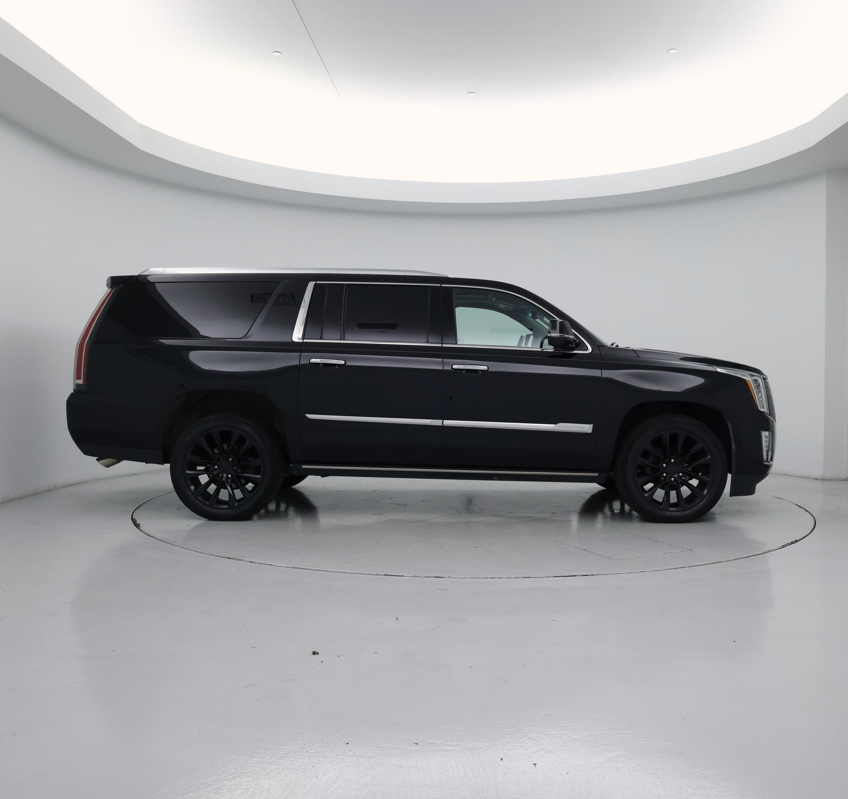 Thumbnail: 2018 Cadillac Escalade - 7