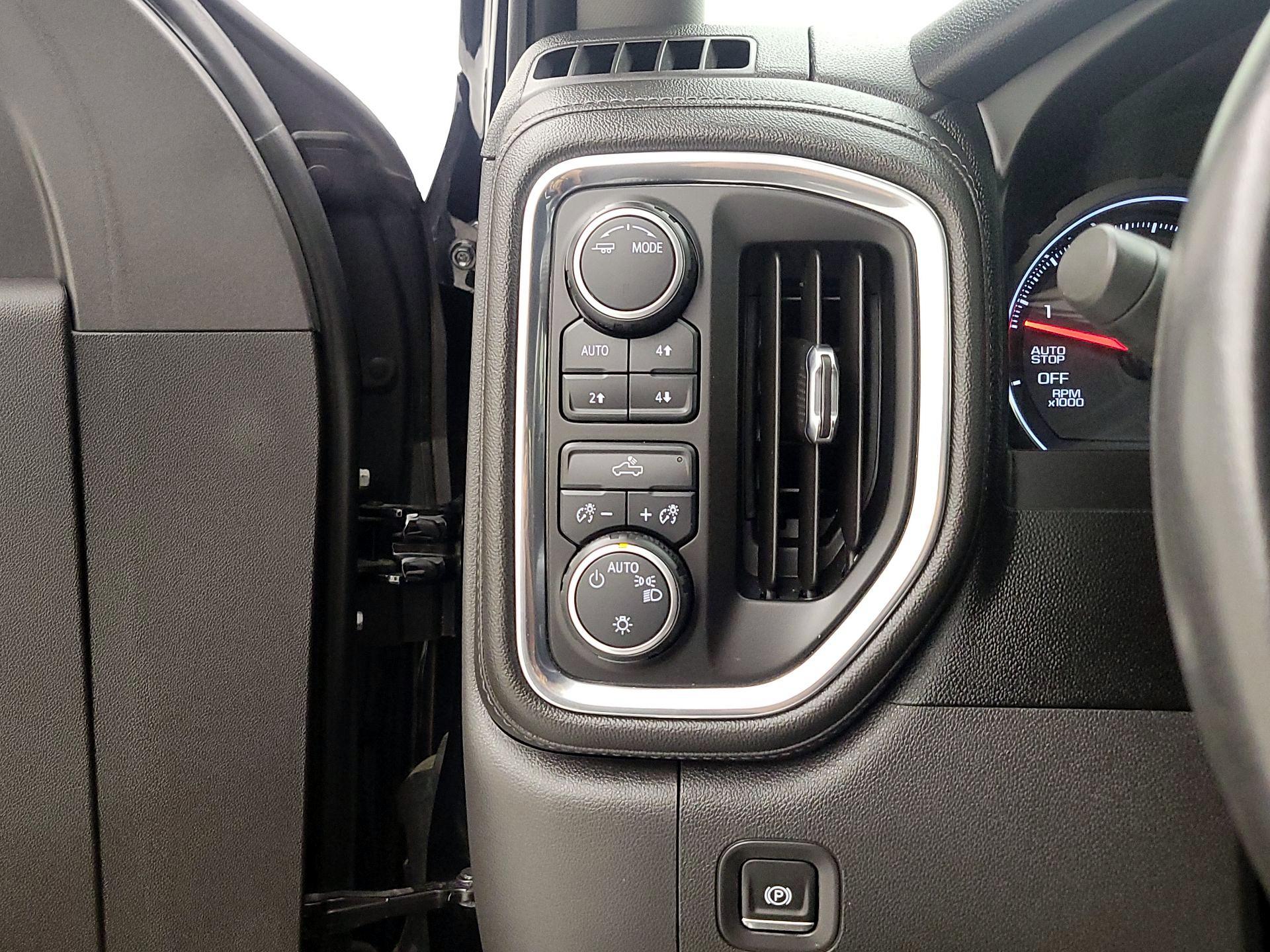 Thumbnail: 2020 Chevrolet Silverado 1500 - 13
