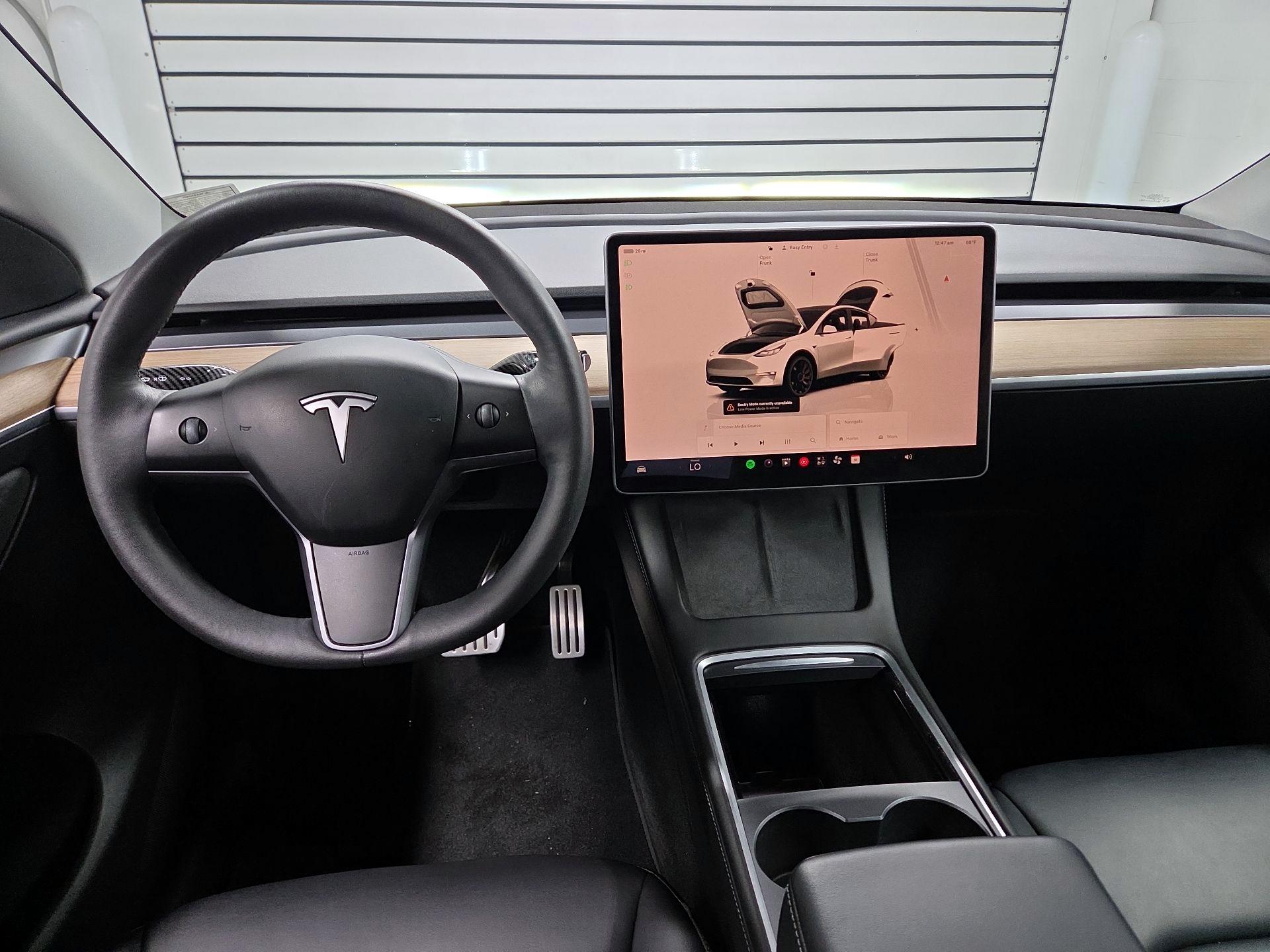 Thumbnail: 2023 Tesla Model Y - 9