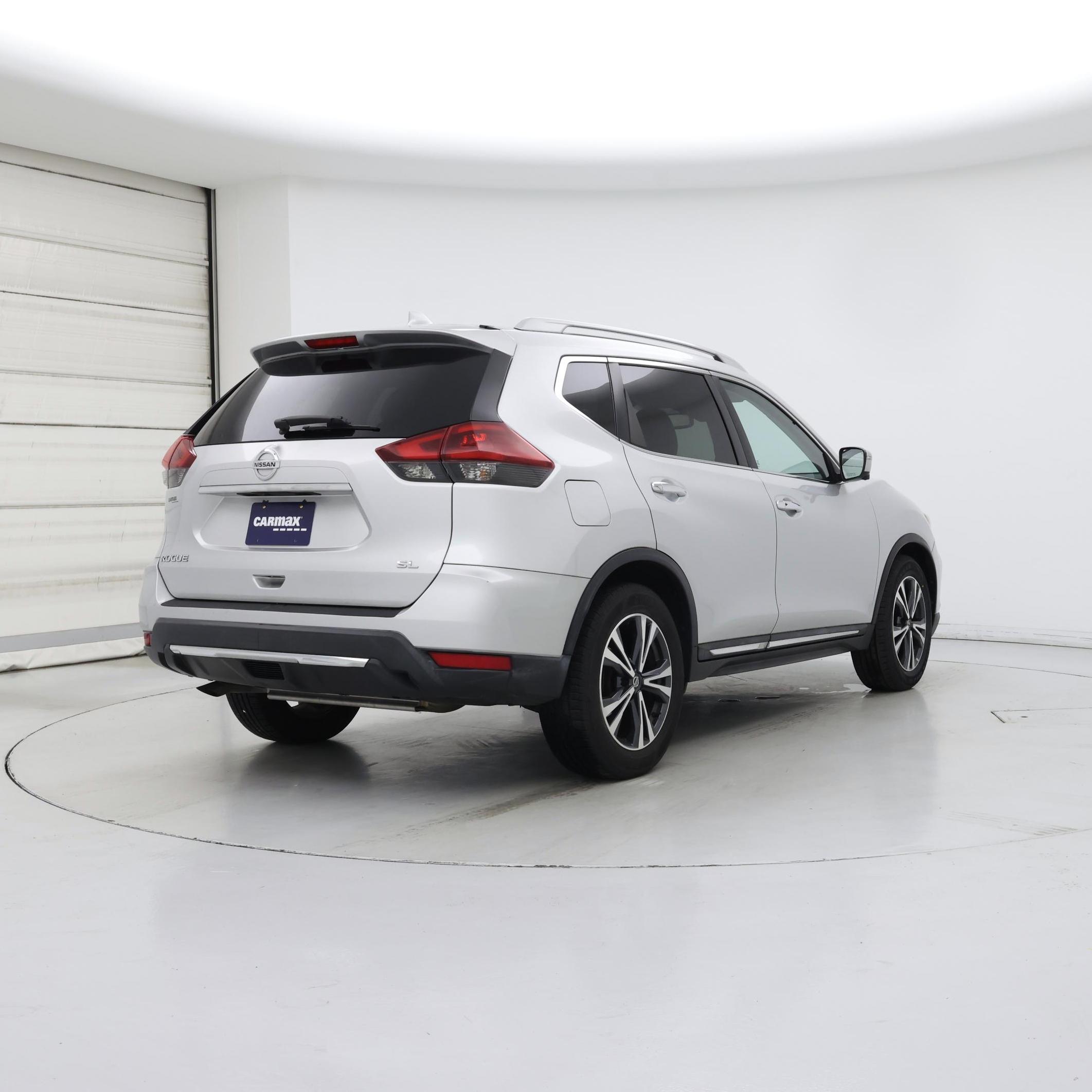 Thumbnail: 2018 Nissan Rogue - 8