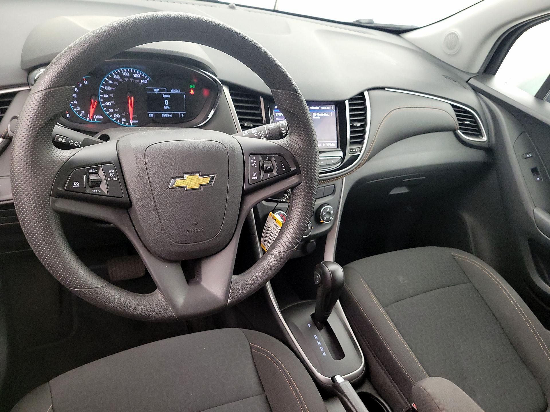 Thumbnail: 2022 Chevrolet Trax - 9