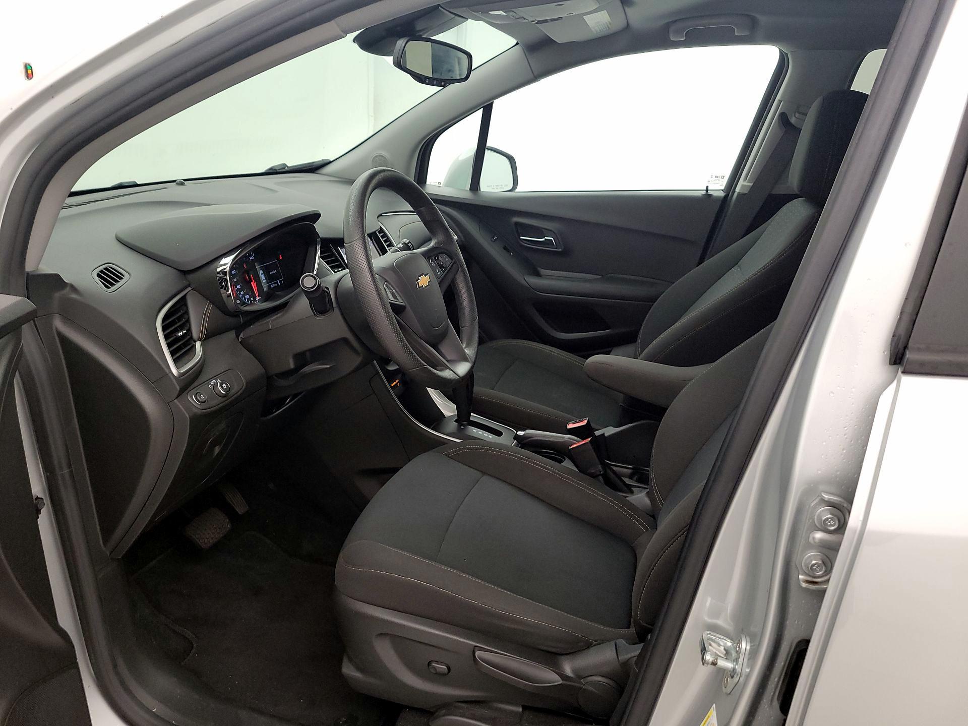 Thumbnail: 2022 Chevrolet Trax - 11