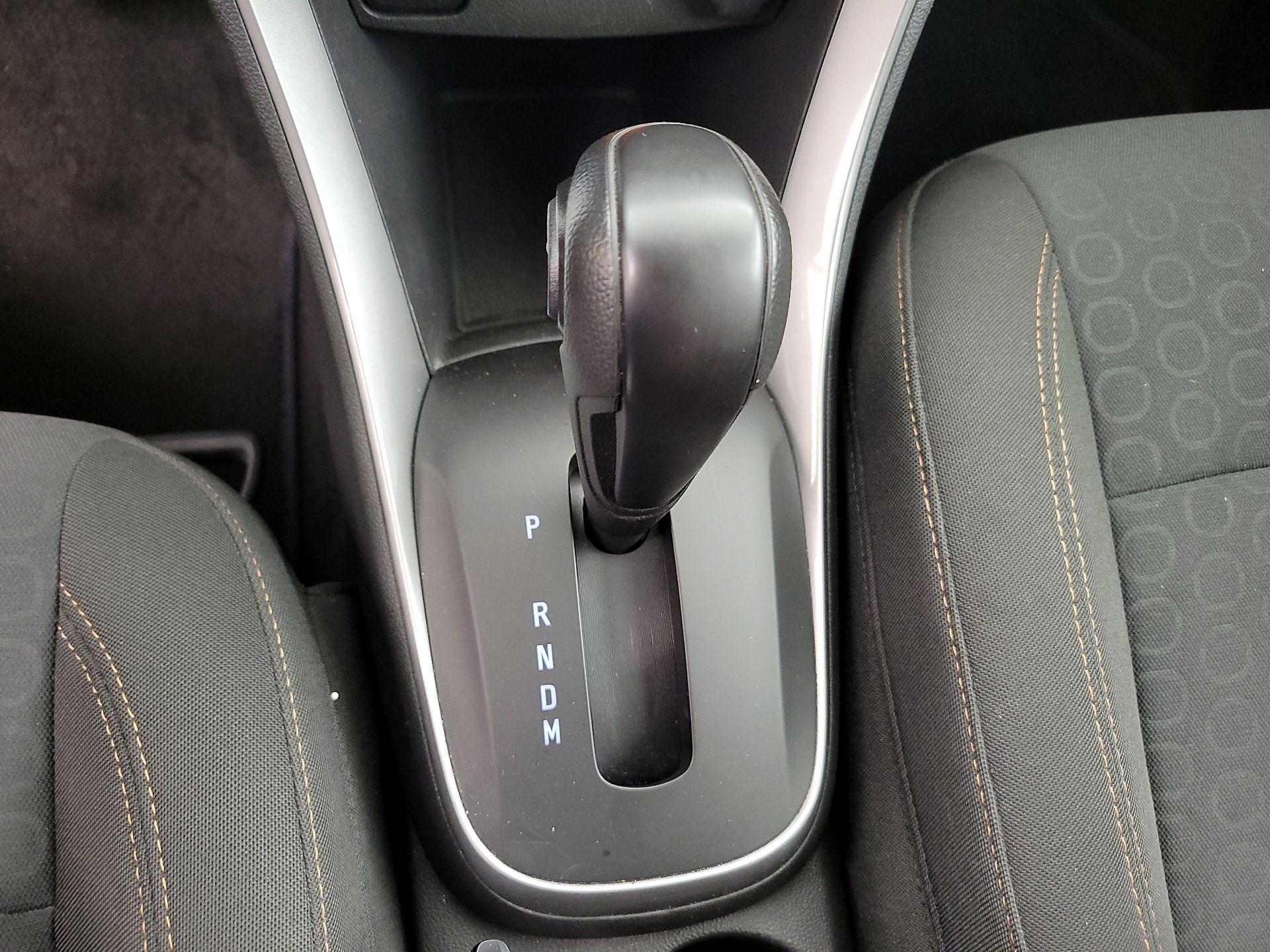 Thumbnail: 2022 Chevrolet Trax - 17