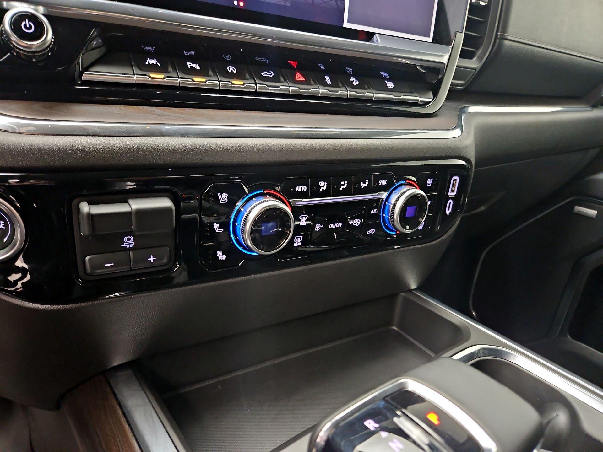 Thumbnail: 2024 GMC Sierra 1500 - 16