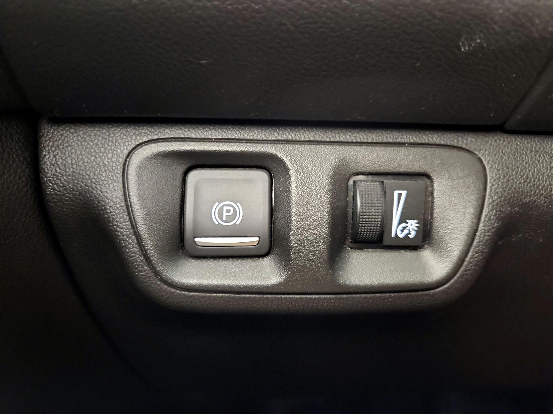 Thumbnail: 2020 GMC Acadia - 13