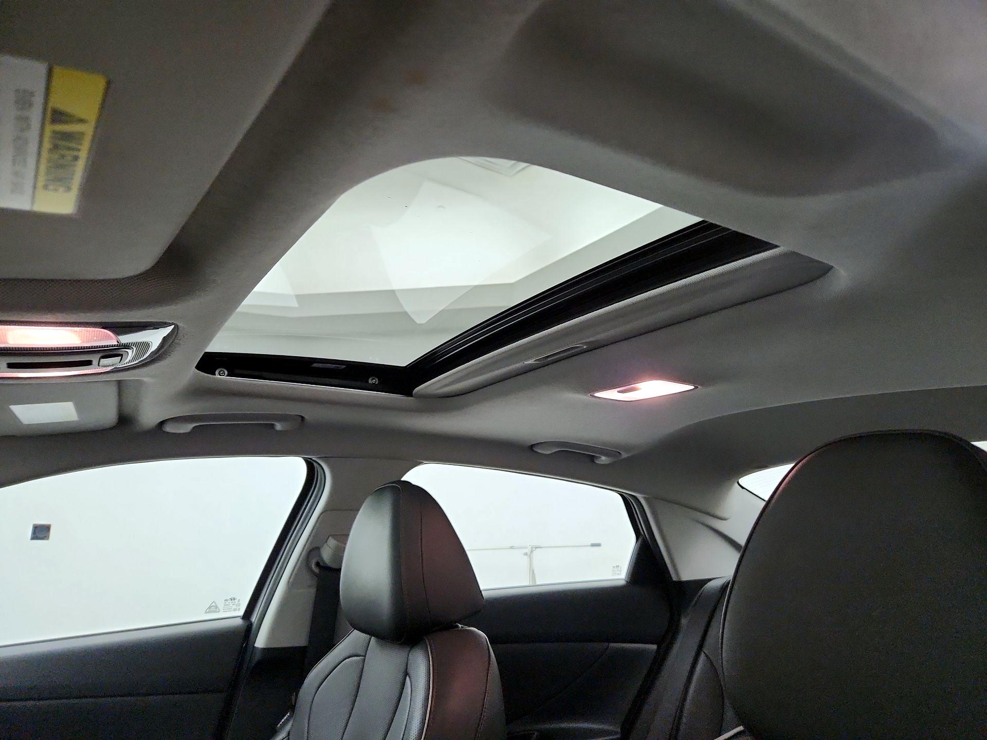 Thumbnail: 2023 Hyundai Elantra - 20