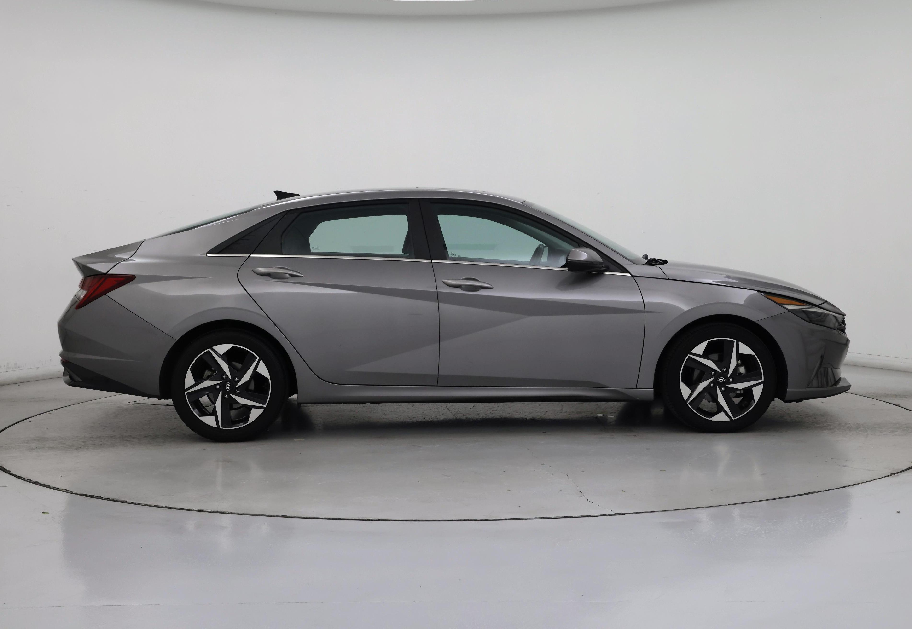 Thumbnail: 2023 Hyundai Elantra - 7