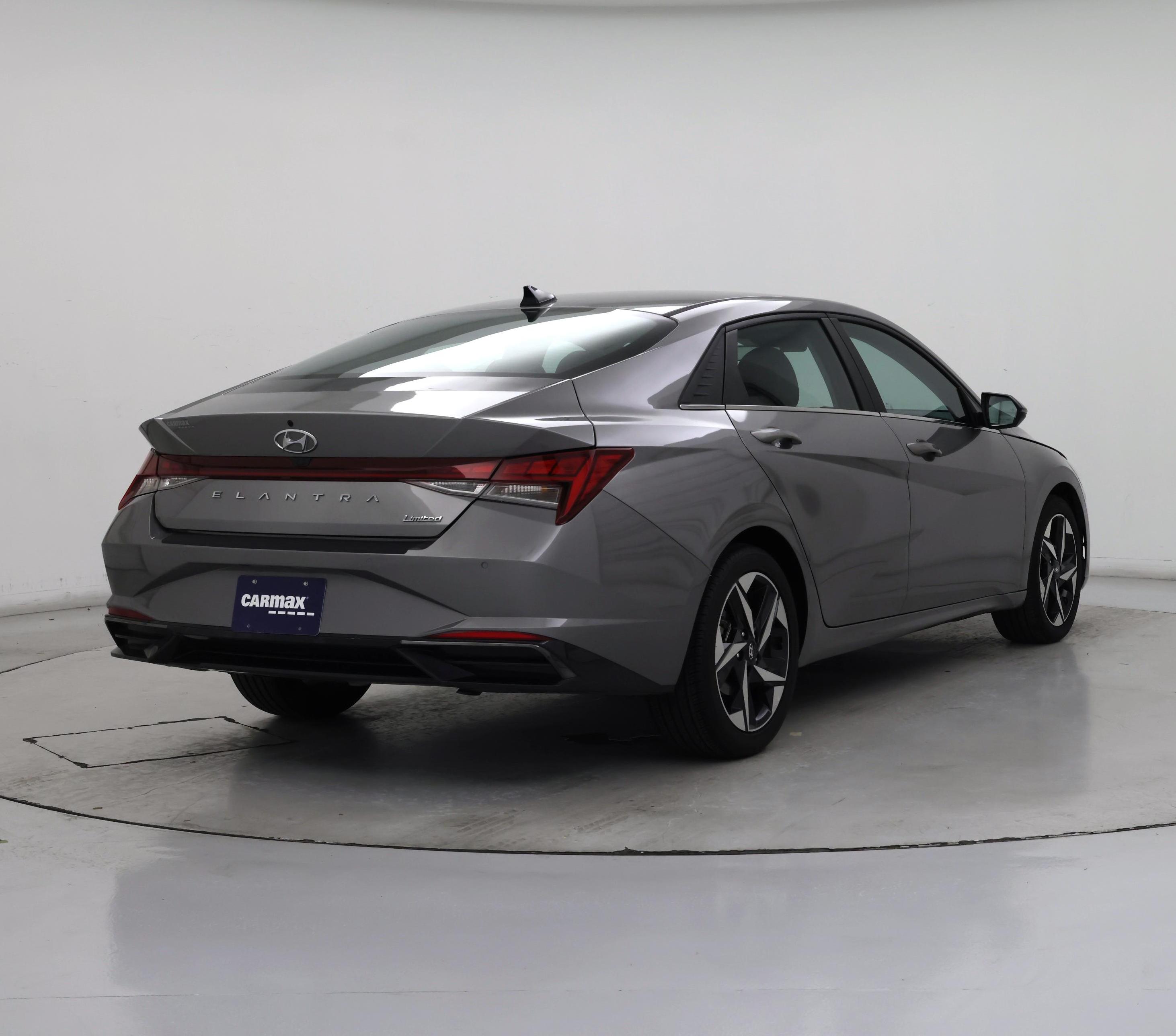 Thumbnail: 2023 Hyundai Elantra - 8