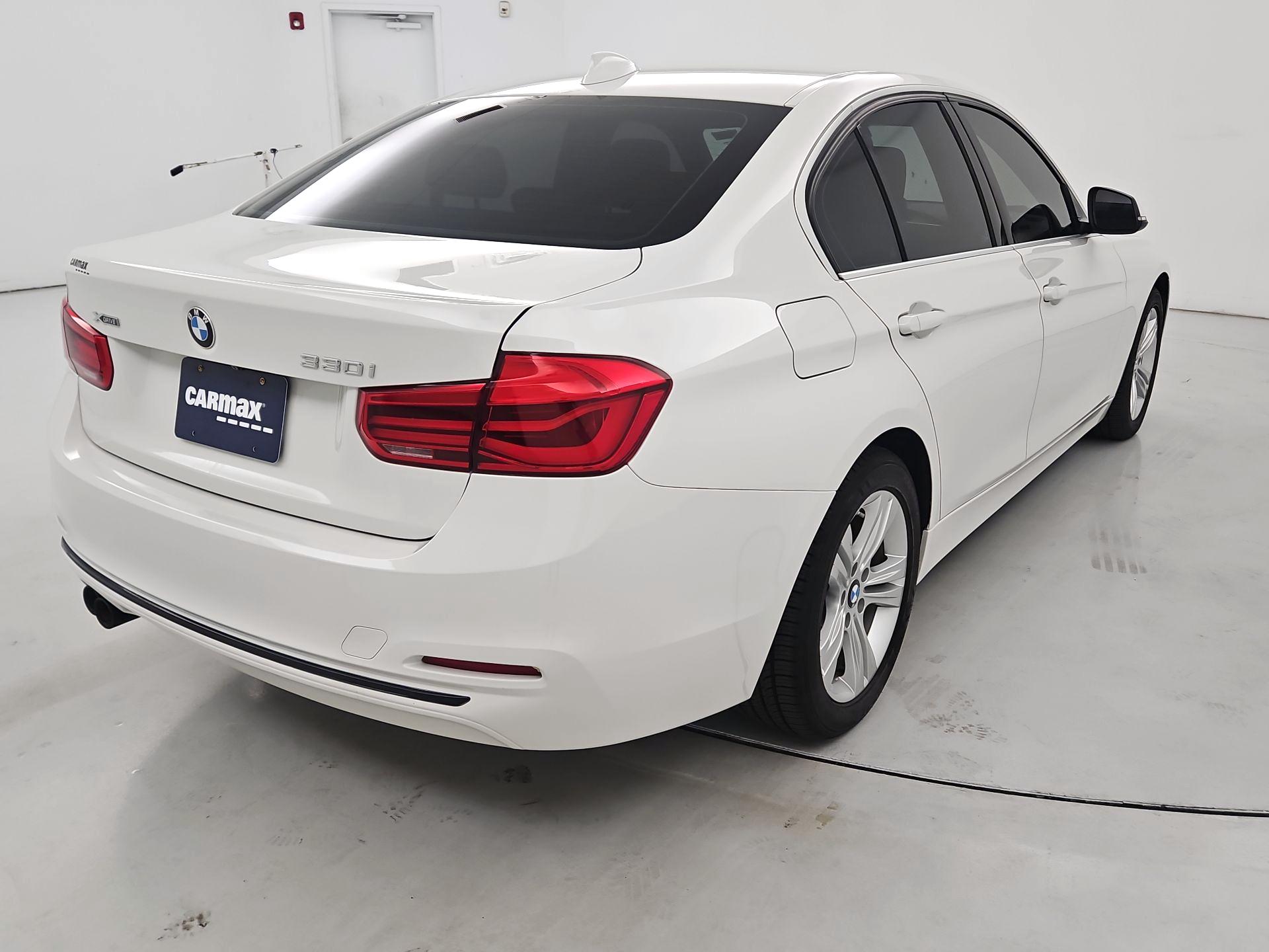 Thumbnail: 2018 BMW 3 Series - 5