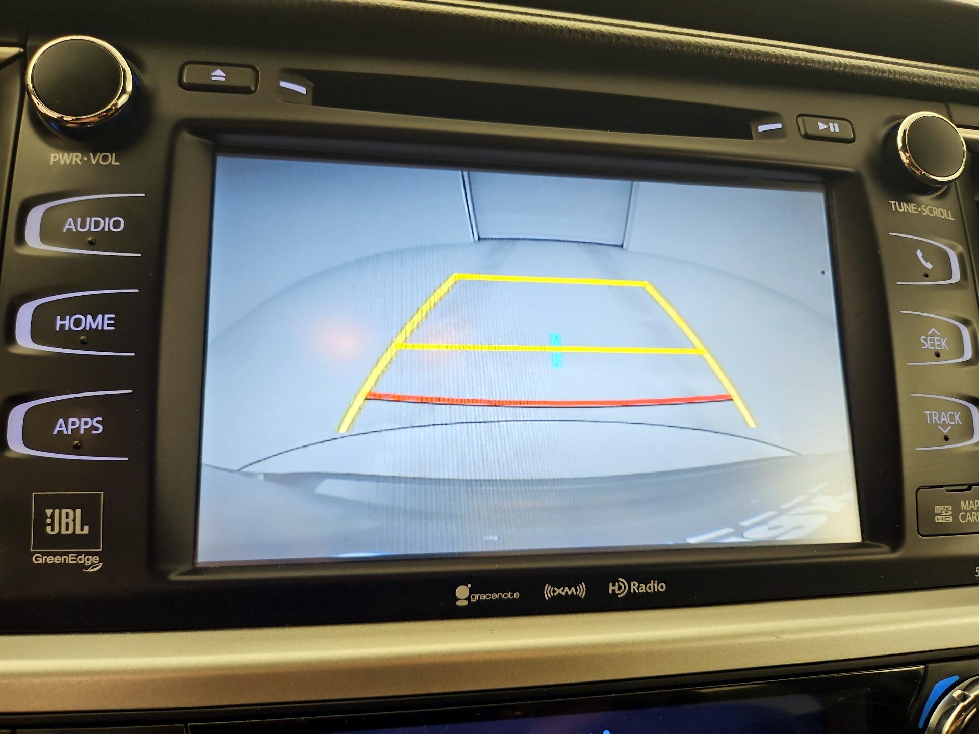 Thumbnail: 2016 Toyota Highlander - 15