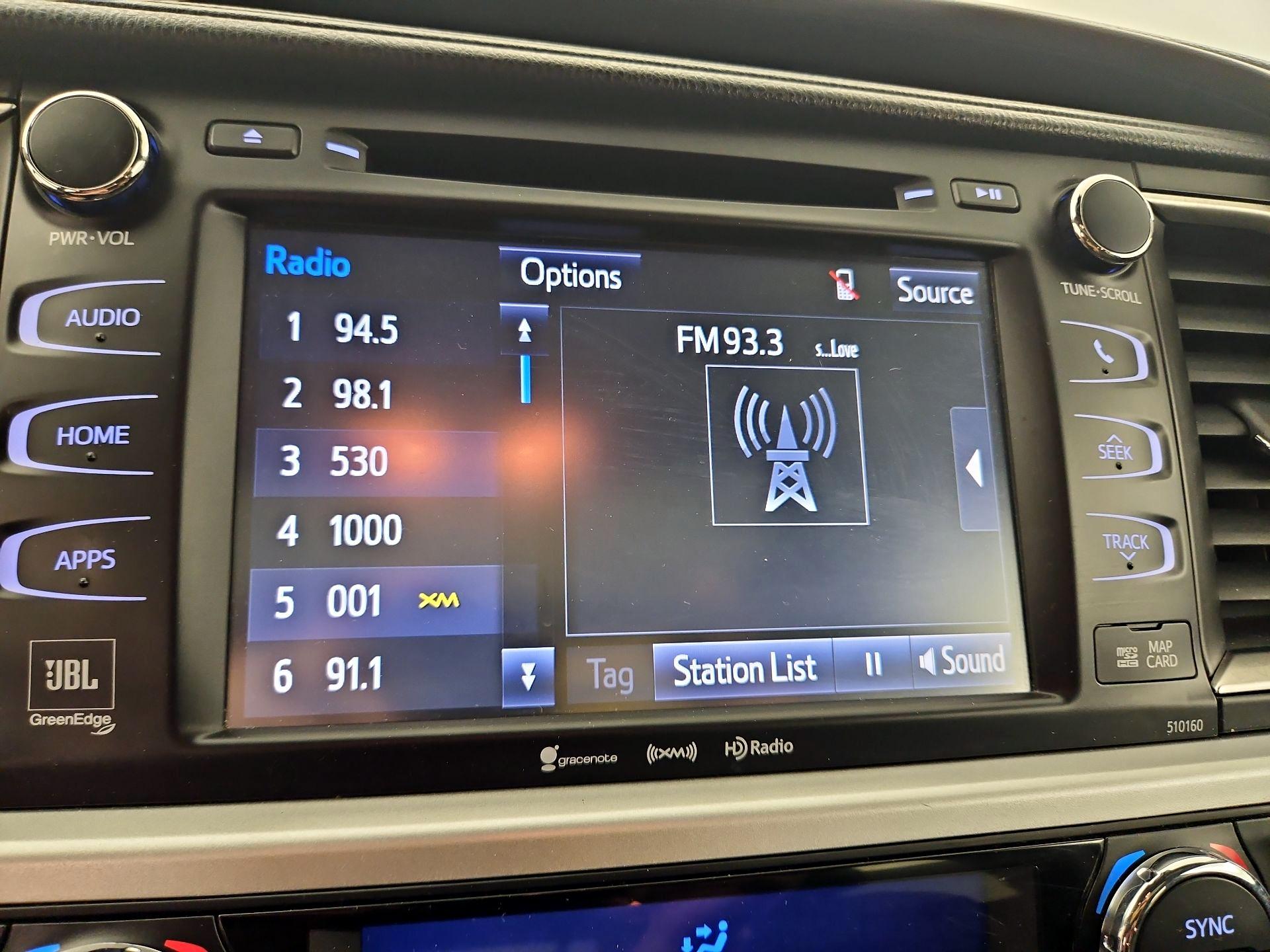 Thumbnail: 2016 Toyota Highlander - 16