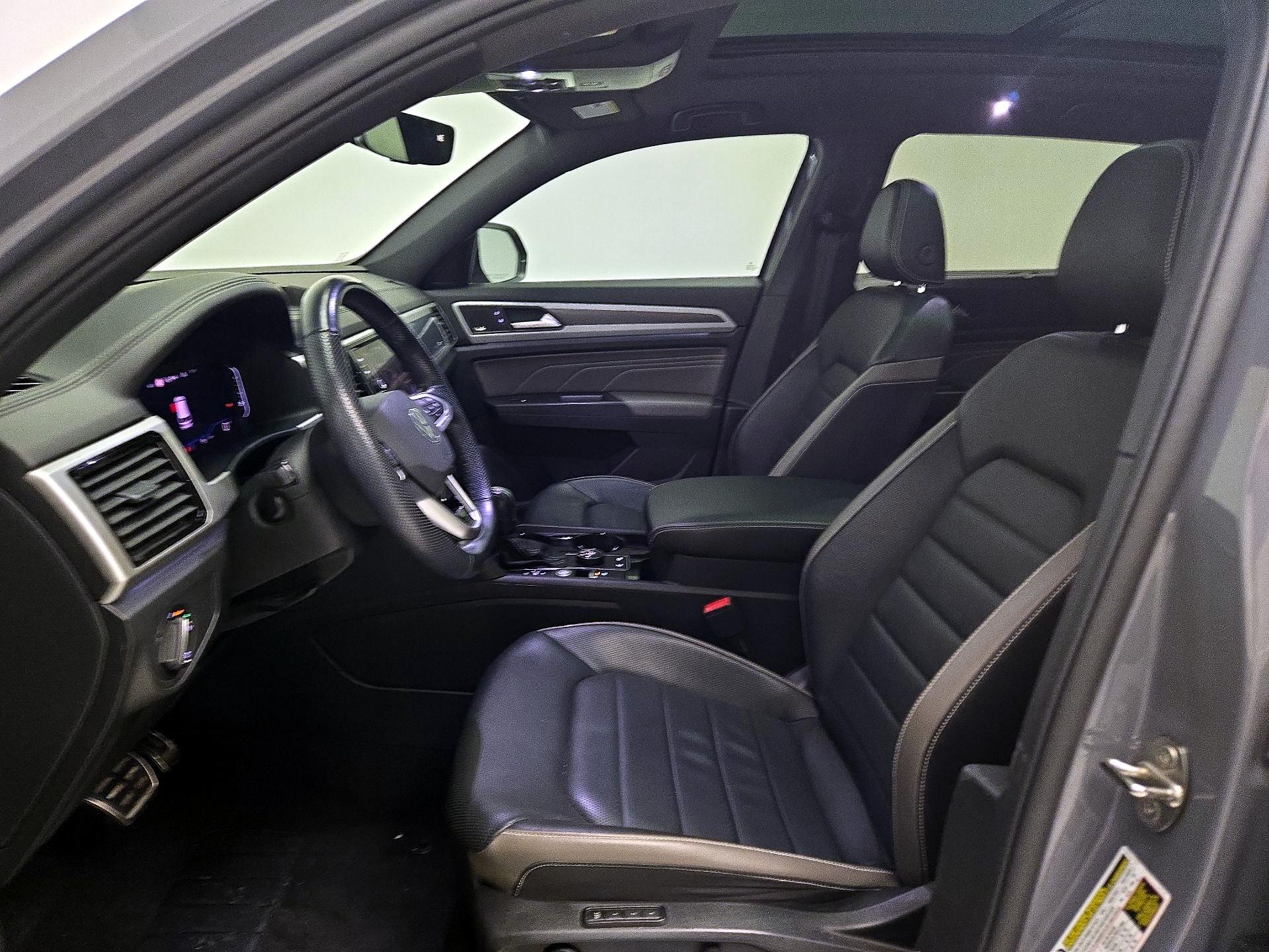 Thumbnail: 2021 Volkswagen Atlas - 11