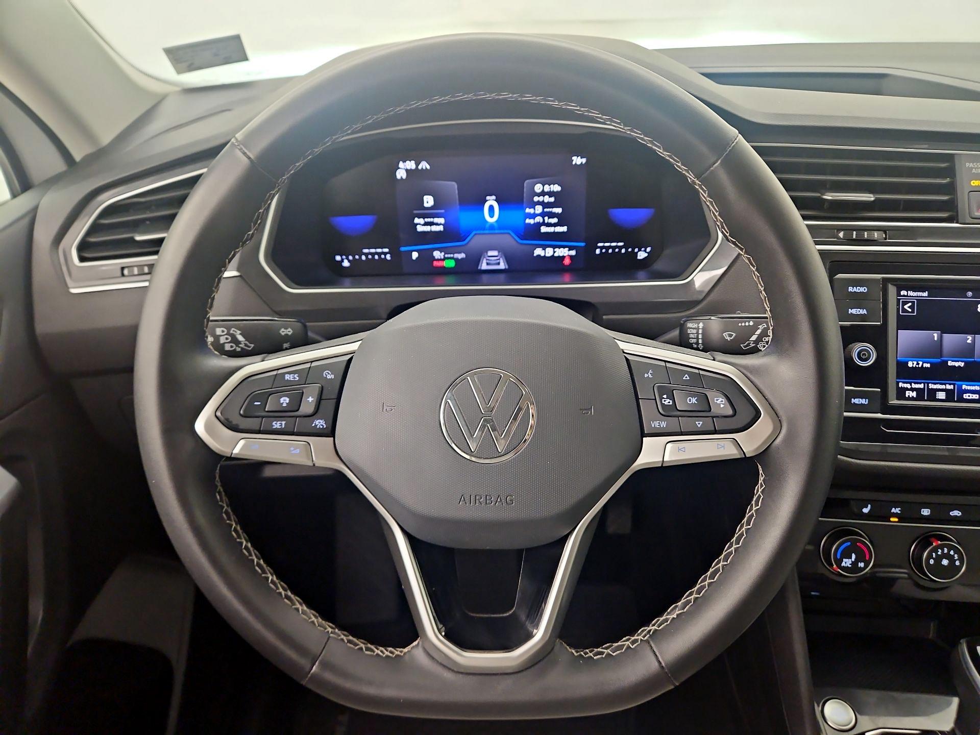 Thumbnail: 2024 Volkswagen Tiguan - 10