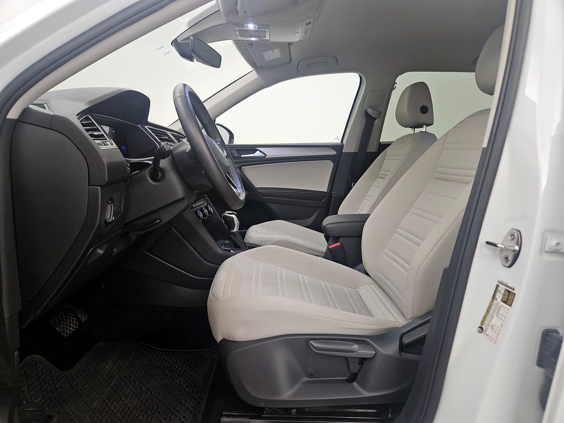 Thumbnail: 2024 Volkswagen Tiguan - 11