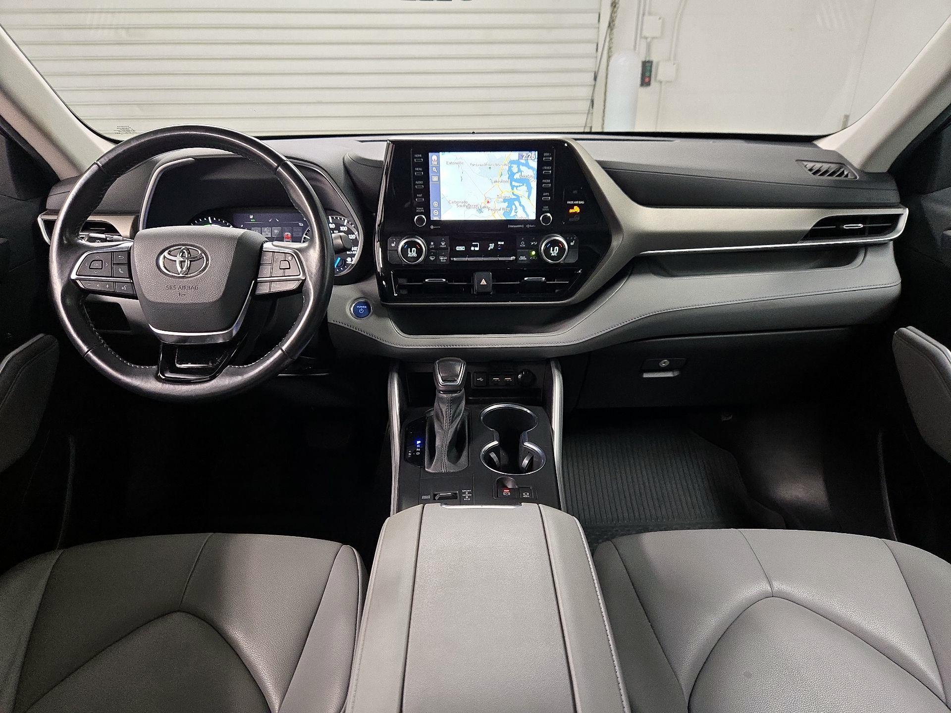 Thumbnail: 2021 Toyota Highlander - 9