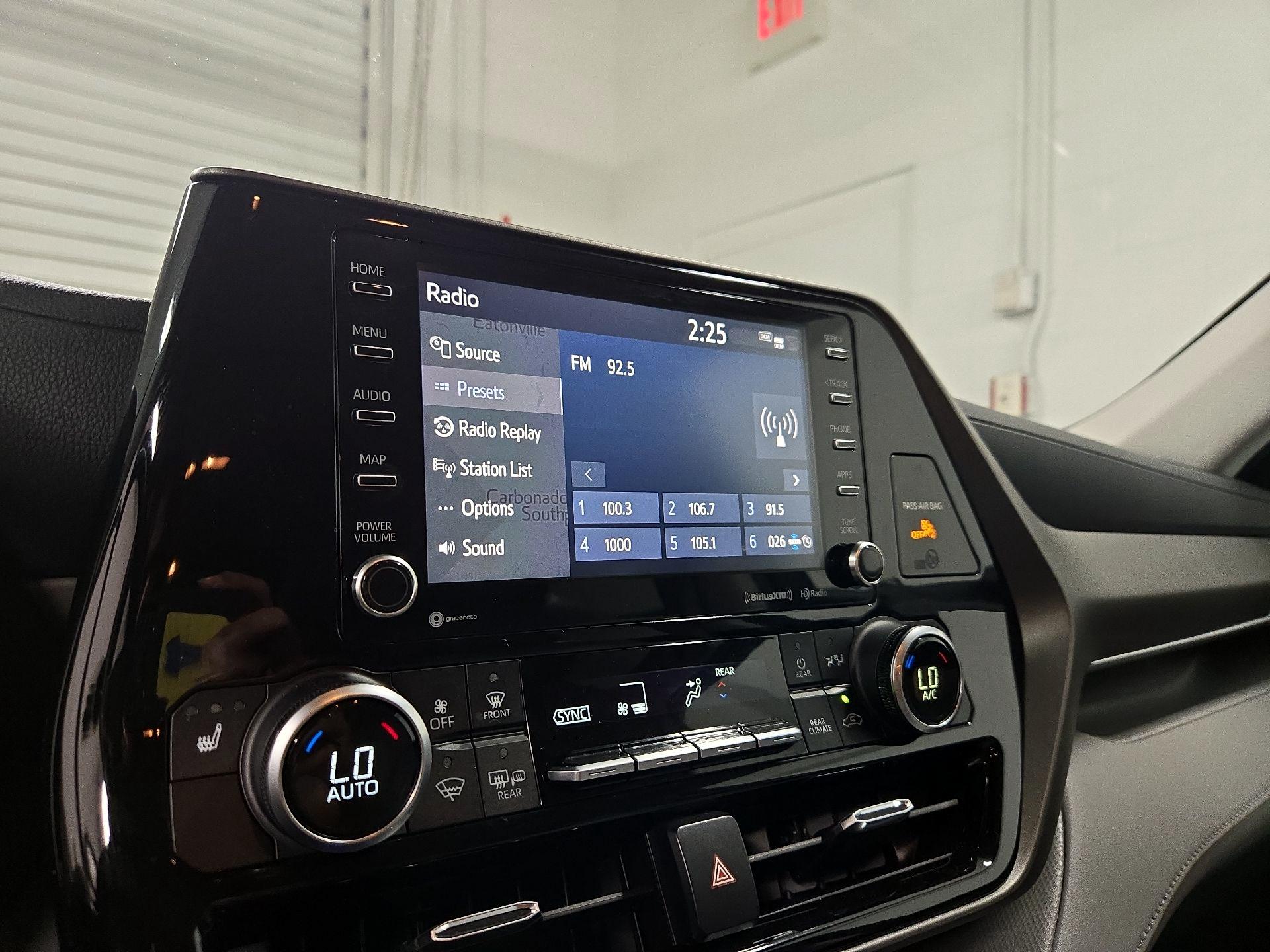 Thumbnail: 2021 Toyota Highlander - 16