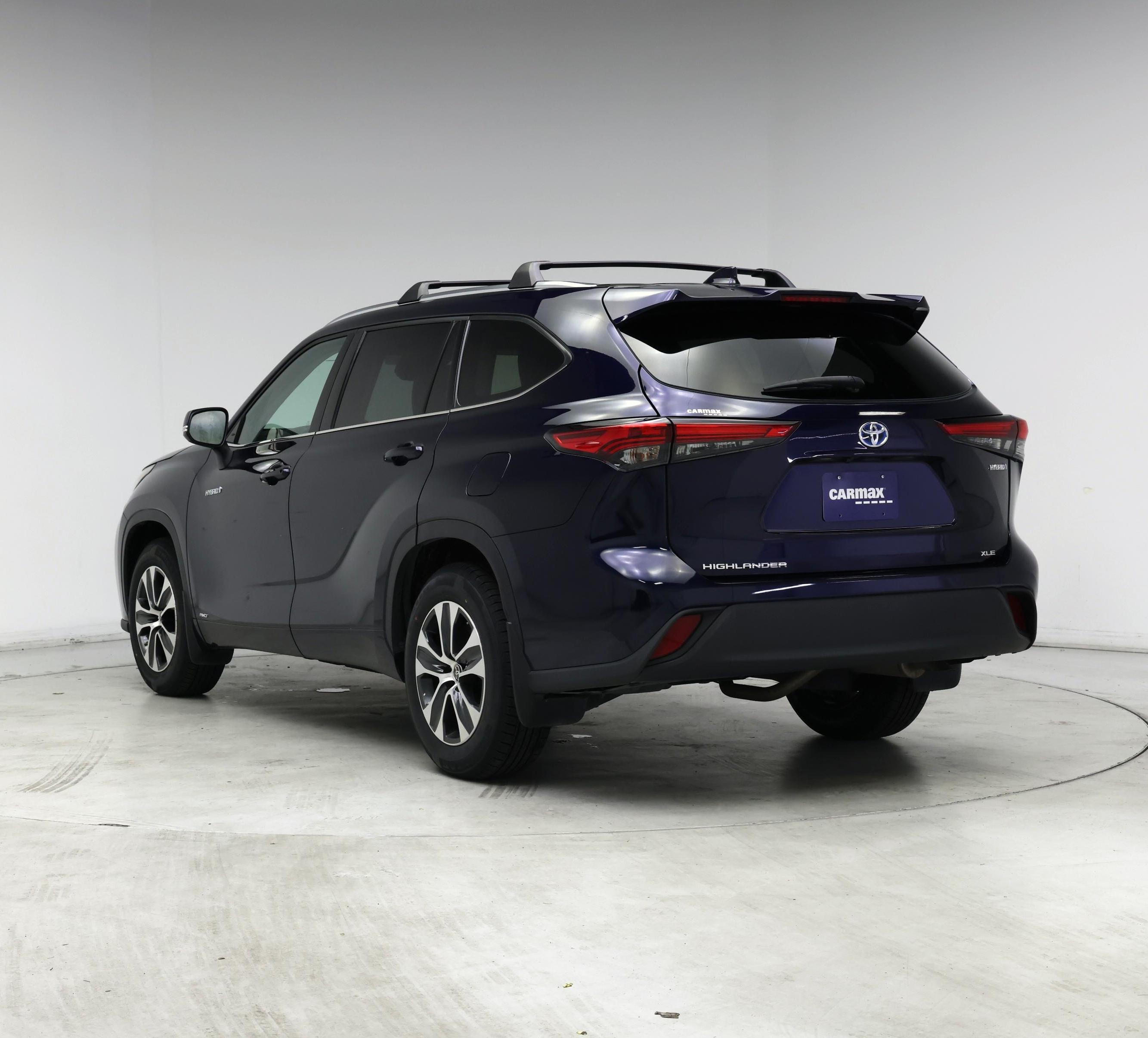 Thumbnail: 2021 Toyota Highlander - 2