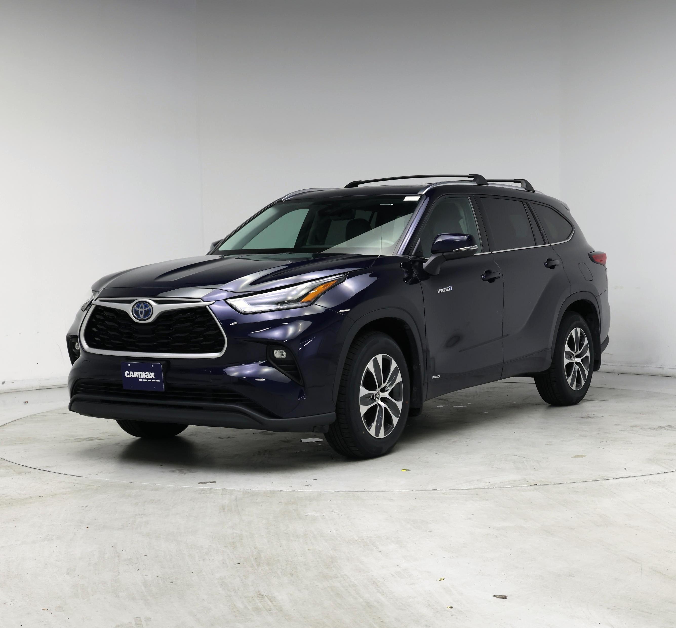 Thumbnail: 2021 Toyota Highlander - 4