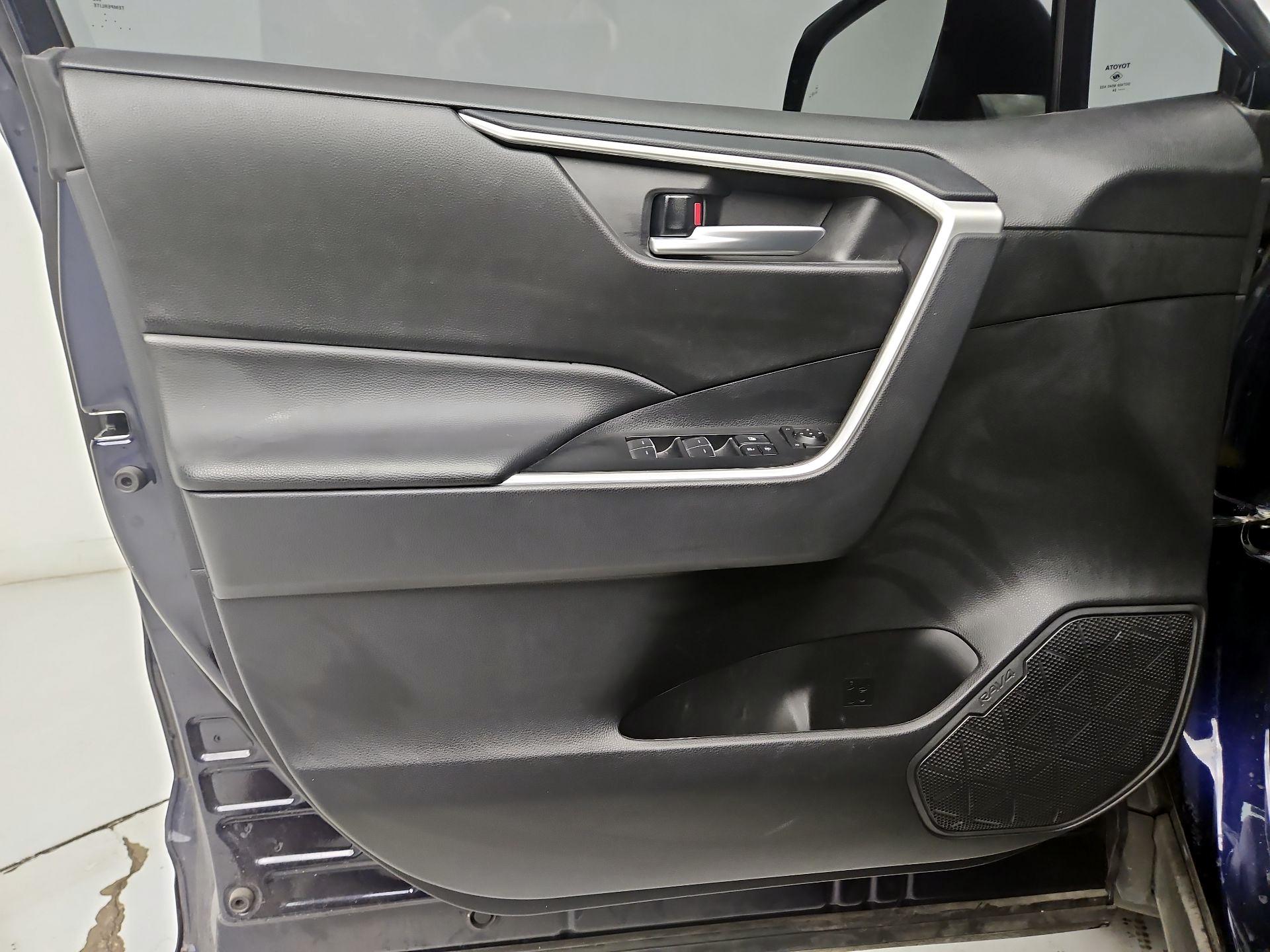Thumbnail: 2024 Toyota RAV4 - 12