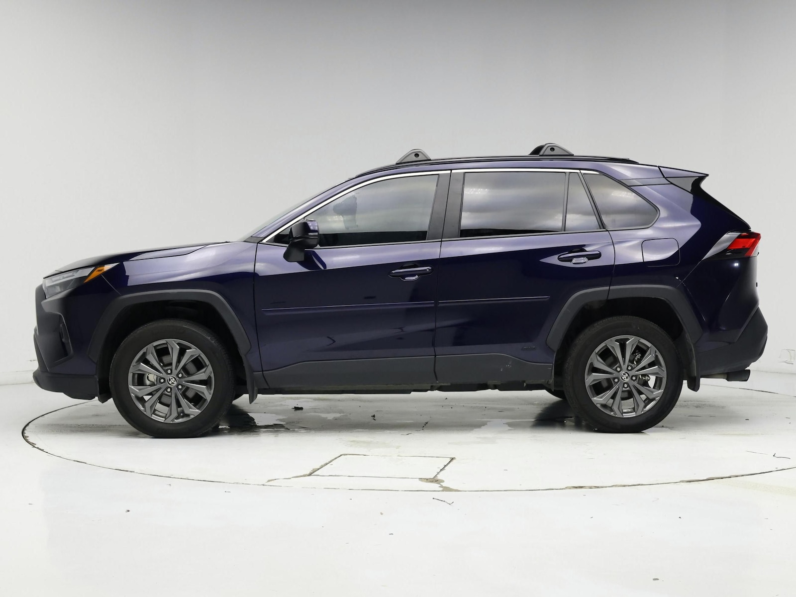 2024 Toyota RAV4 XLE Premium - Photo 4