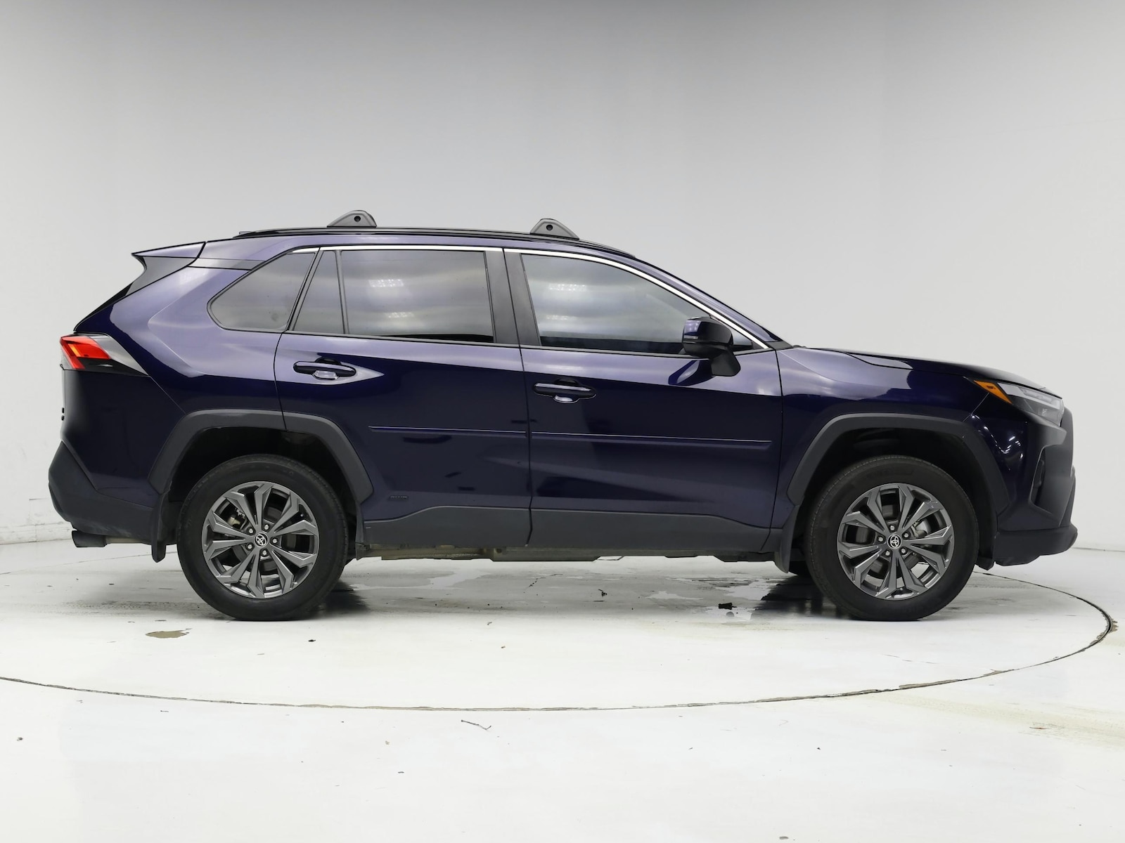 2024 Toyota RAV4 XLE Premium - Photo 8