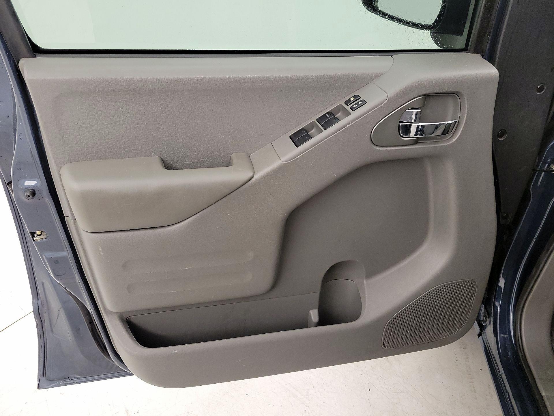Thumbnail: 2019 Nissan Frontier - 12