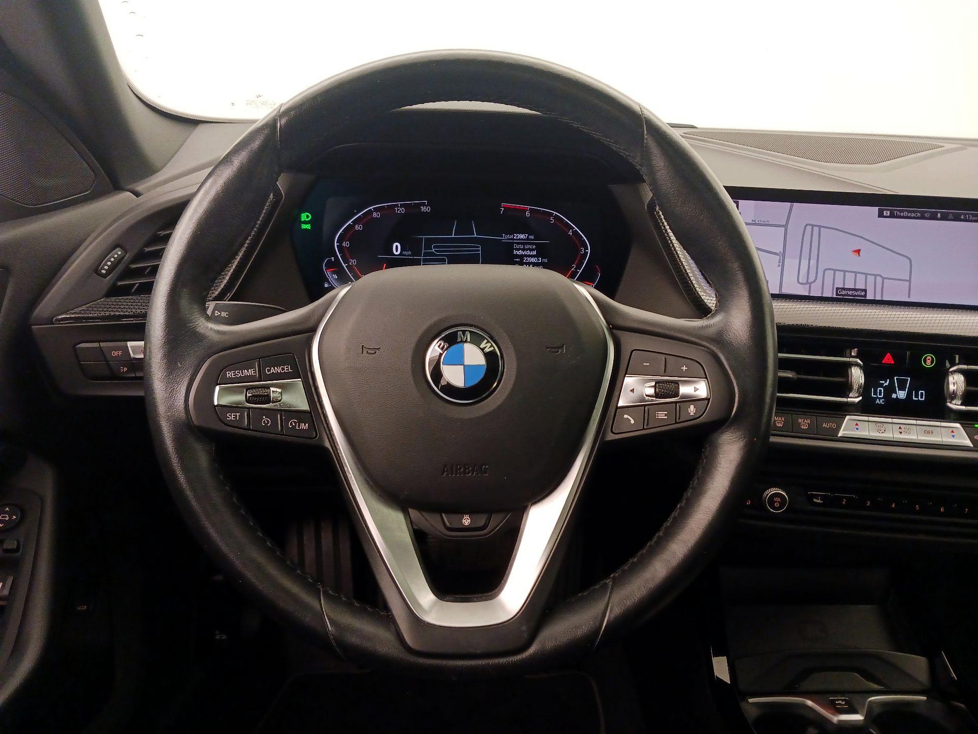 Thumbnail: 2023 BMW 2 Series - 10