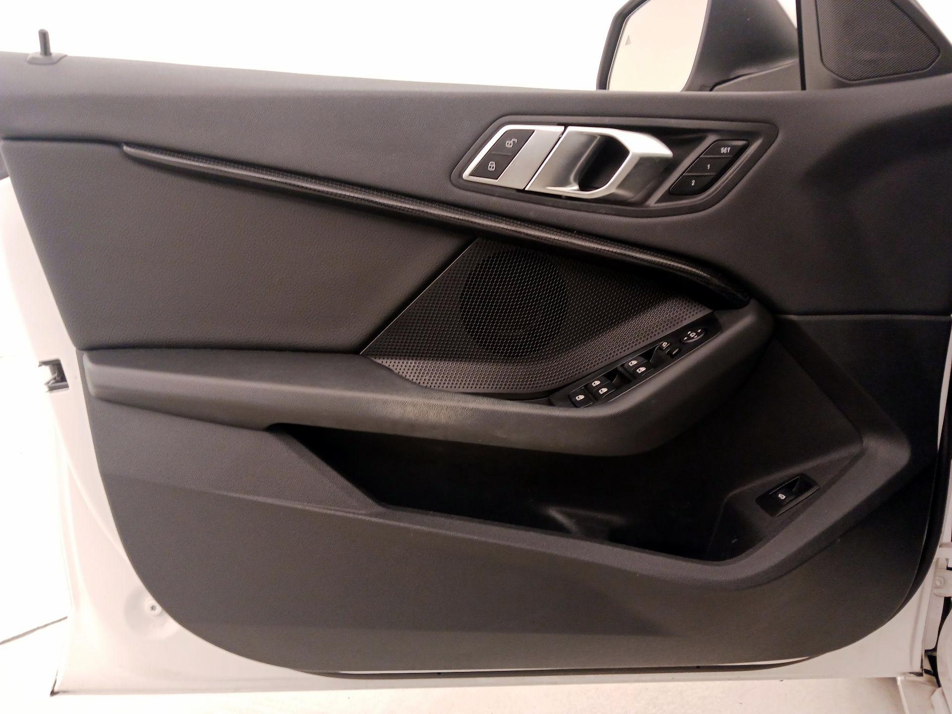 Thumbnail: 2023 BMW 2 Series - 12