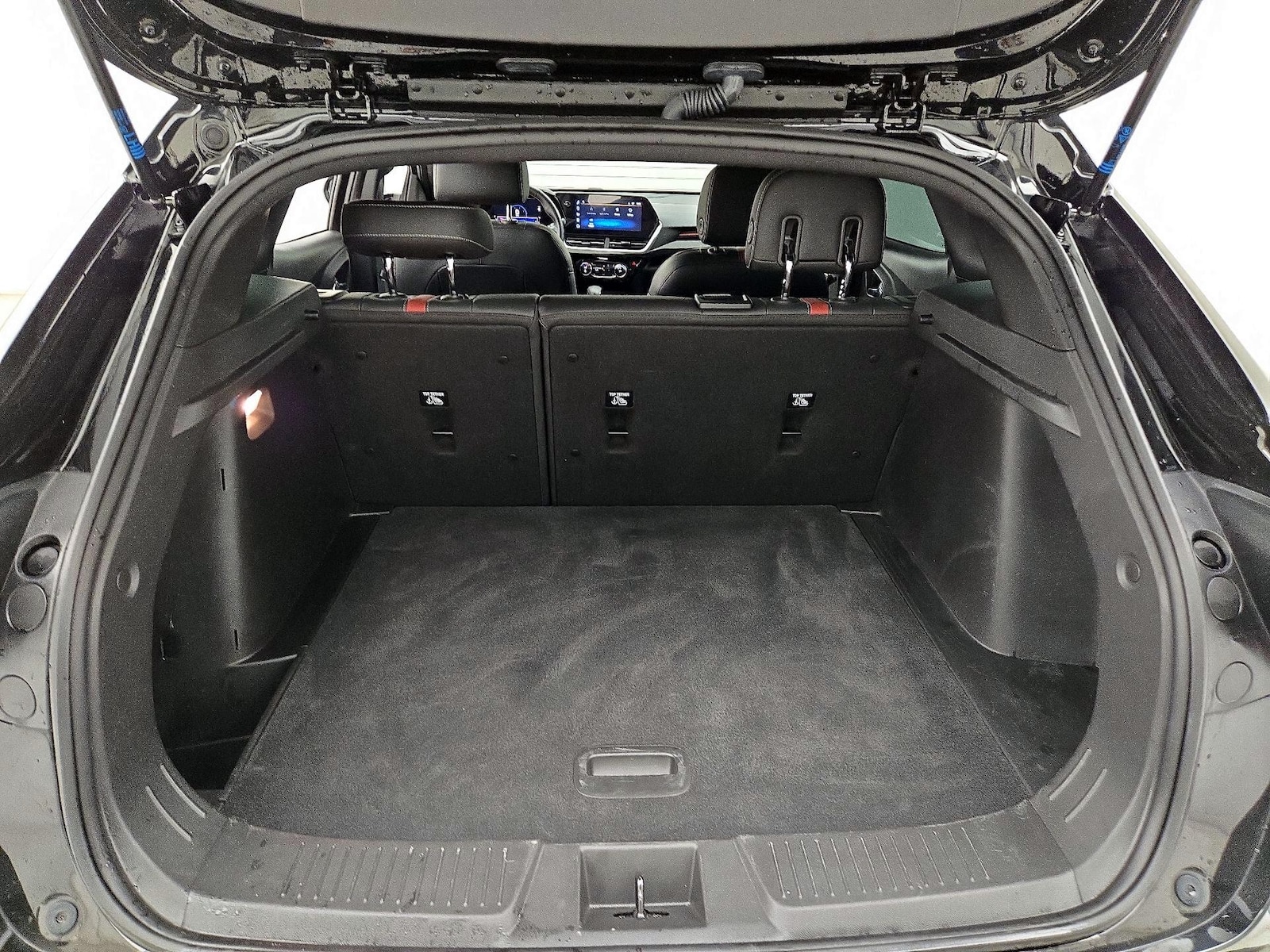 2025 Chevrolet Trax RS - Photo 22