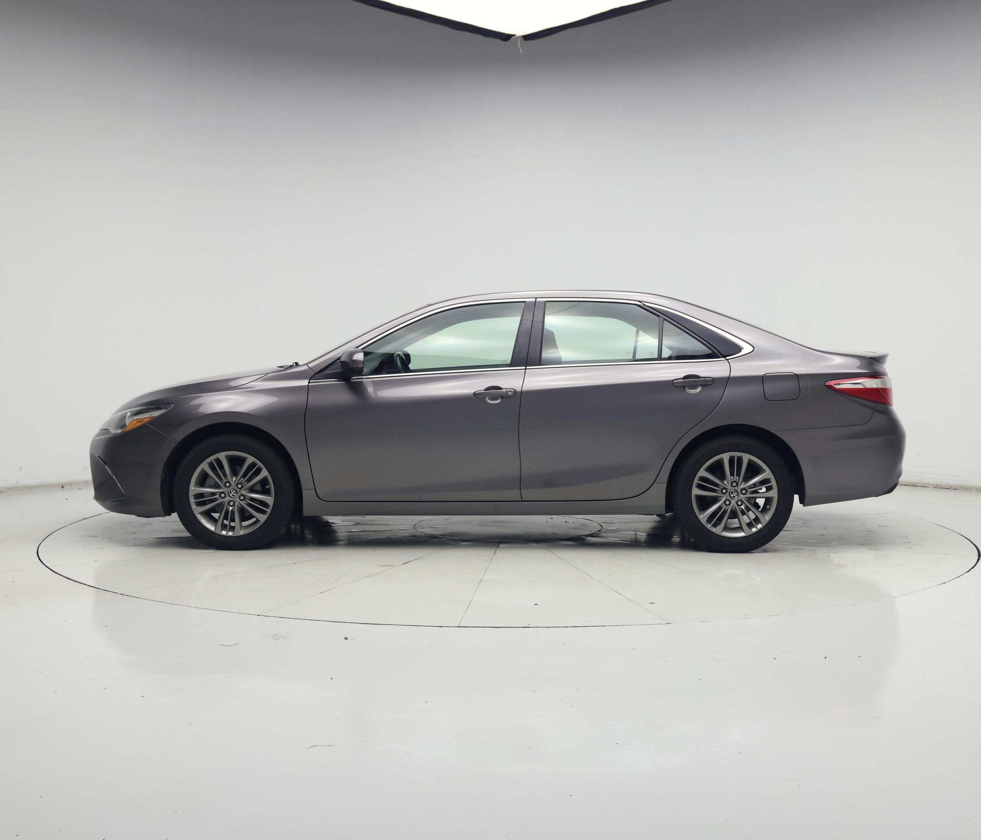 Thumbnail: 2017 Toyota Camry - 3