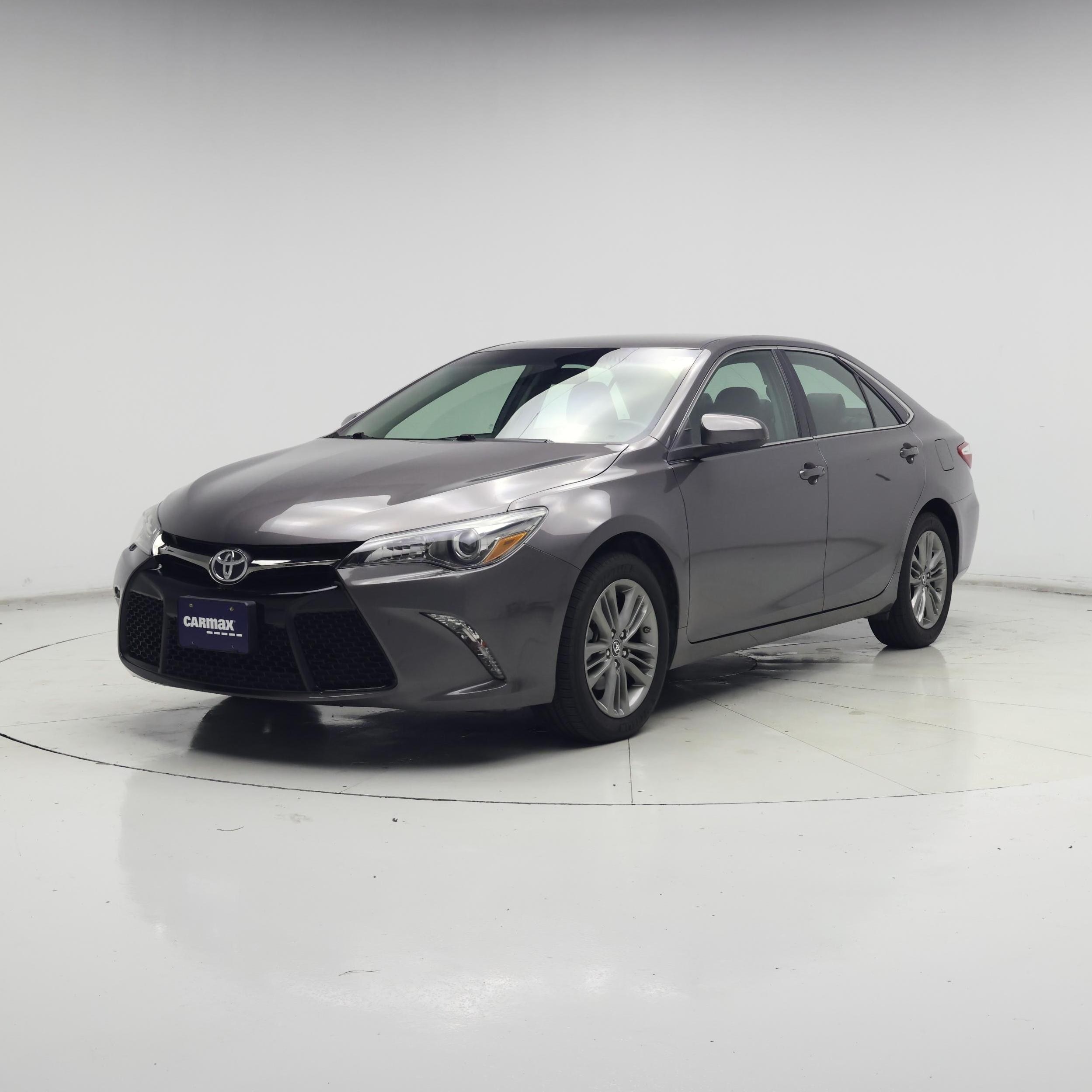 Thumbnail: 2017 Toyota Camry - 4