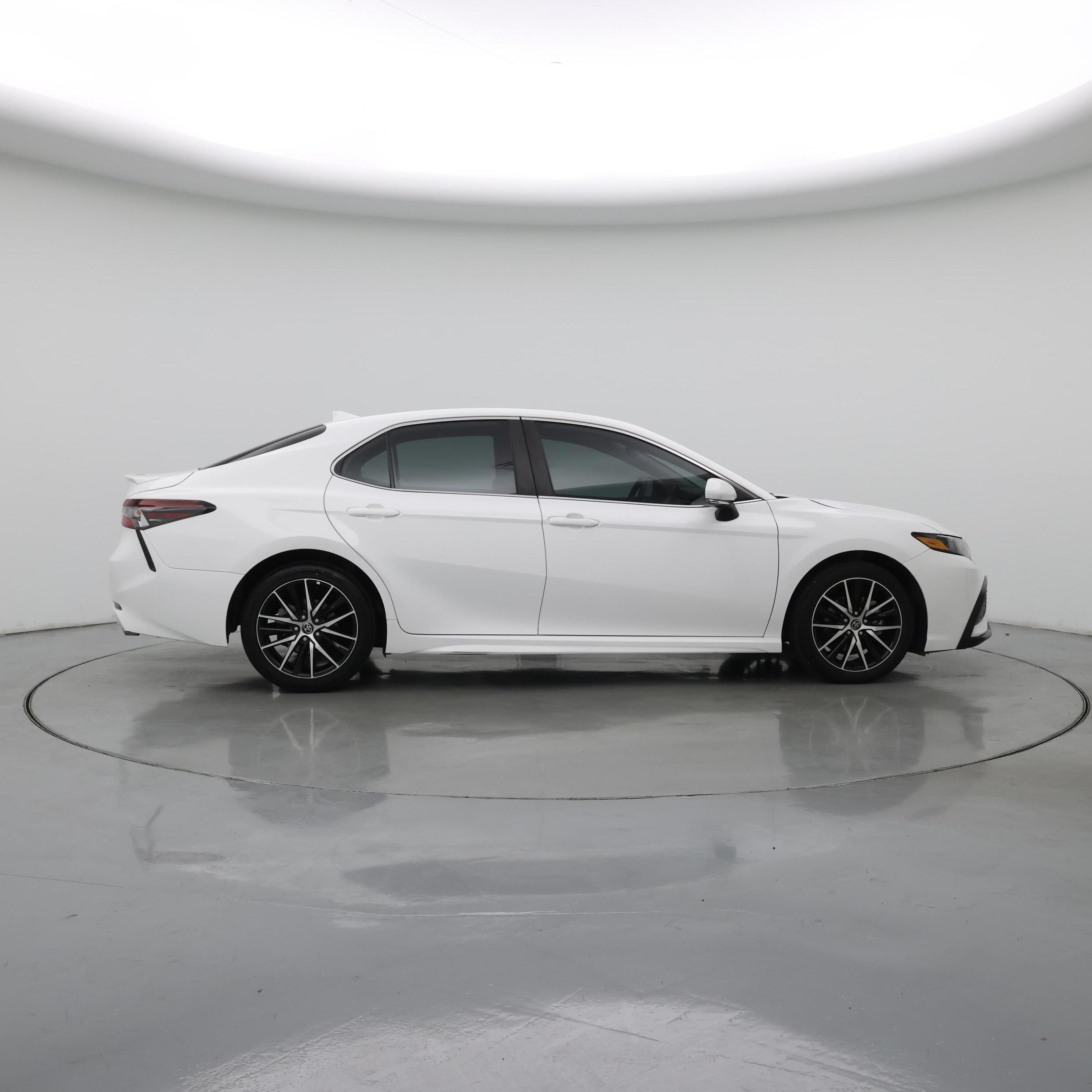 Thumbnail: 2023 Toyota Camry - 7