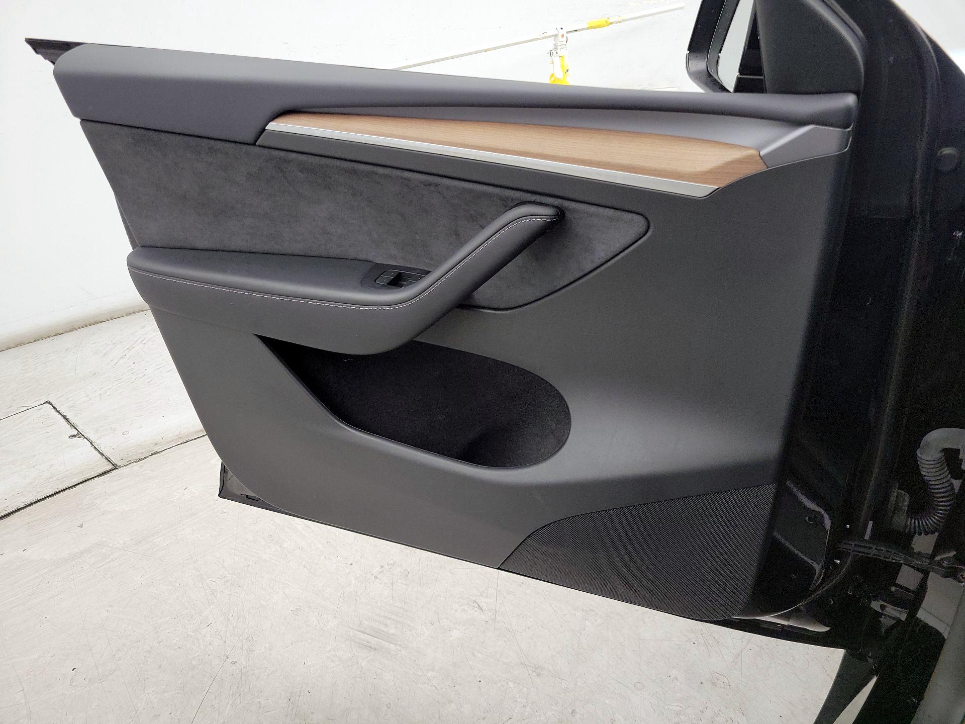 Thumbnail: 2024 Tesla Model Y - 12