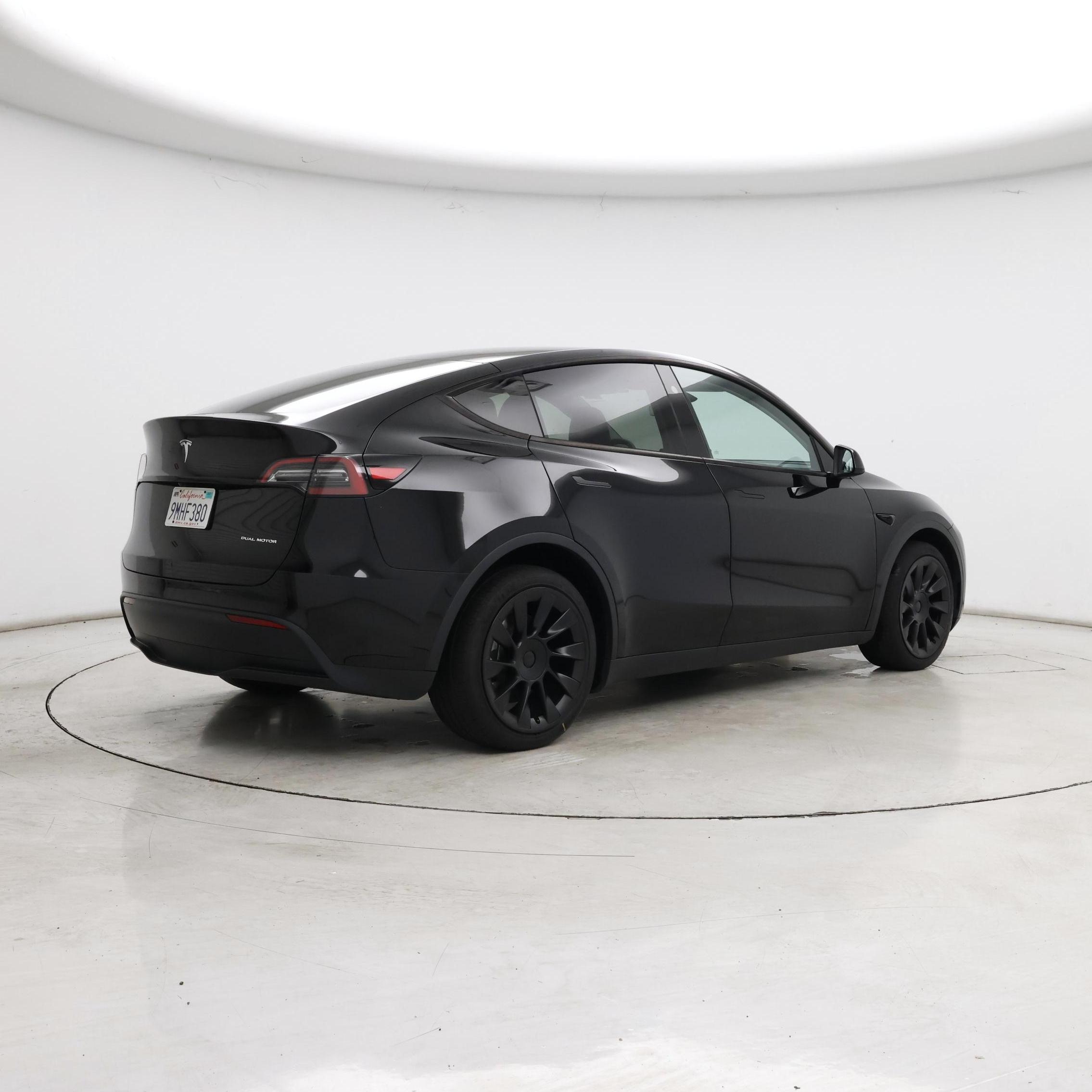 Thumbnail: 2024 Tesla Model Y - 8