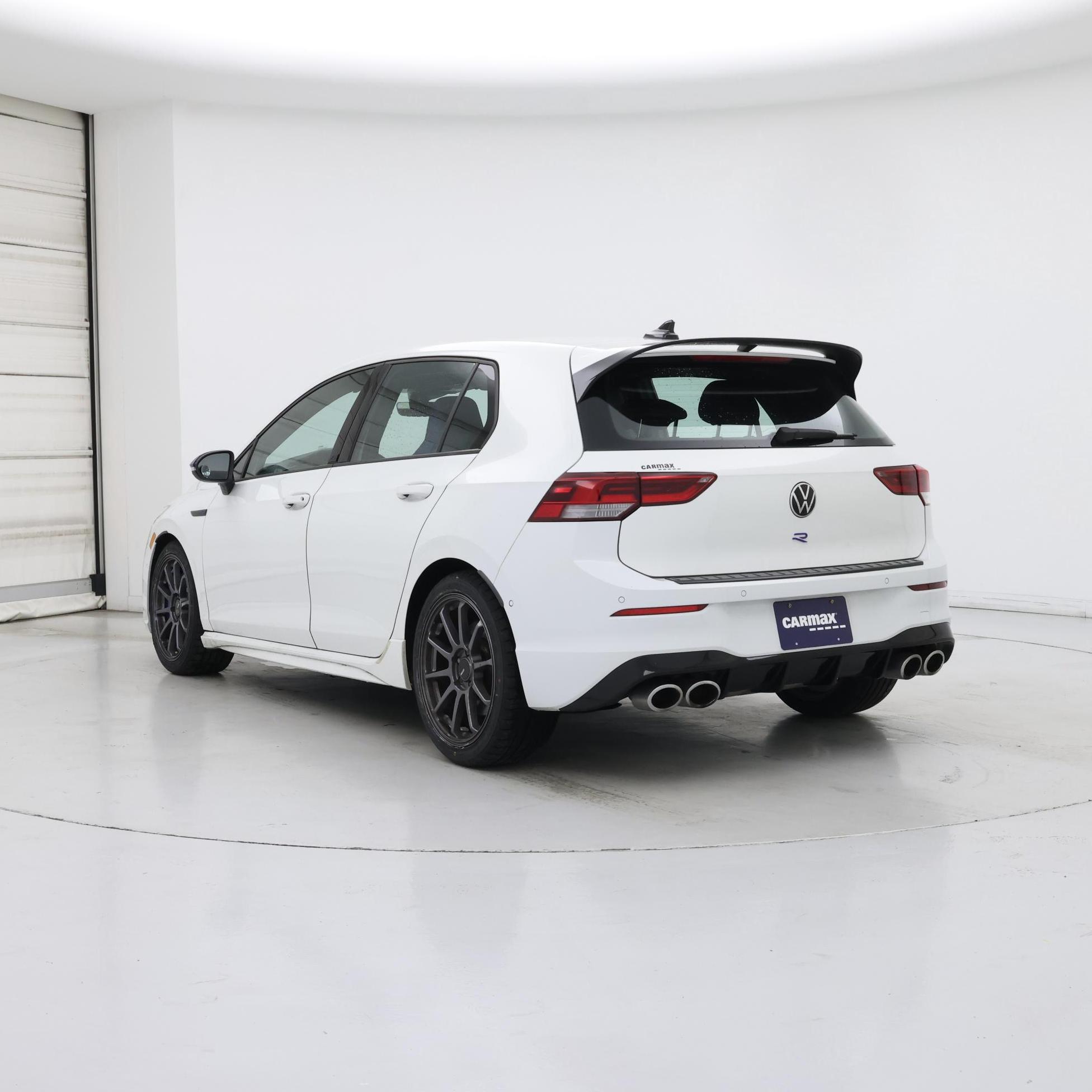 Thumbnail: 2023 Volkswagen Golf - 2
