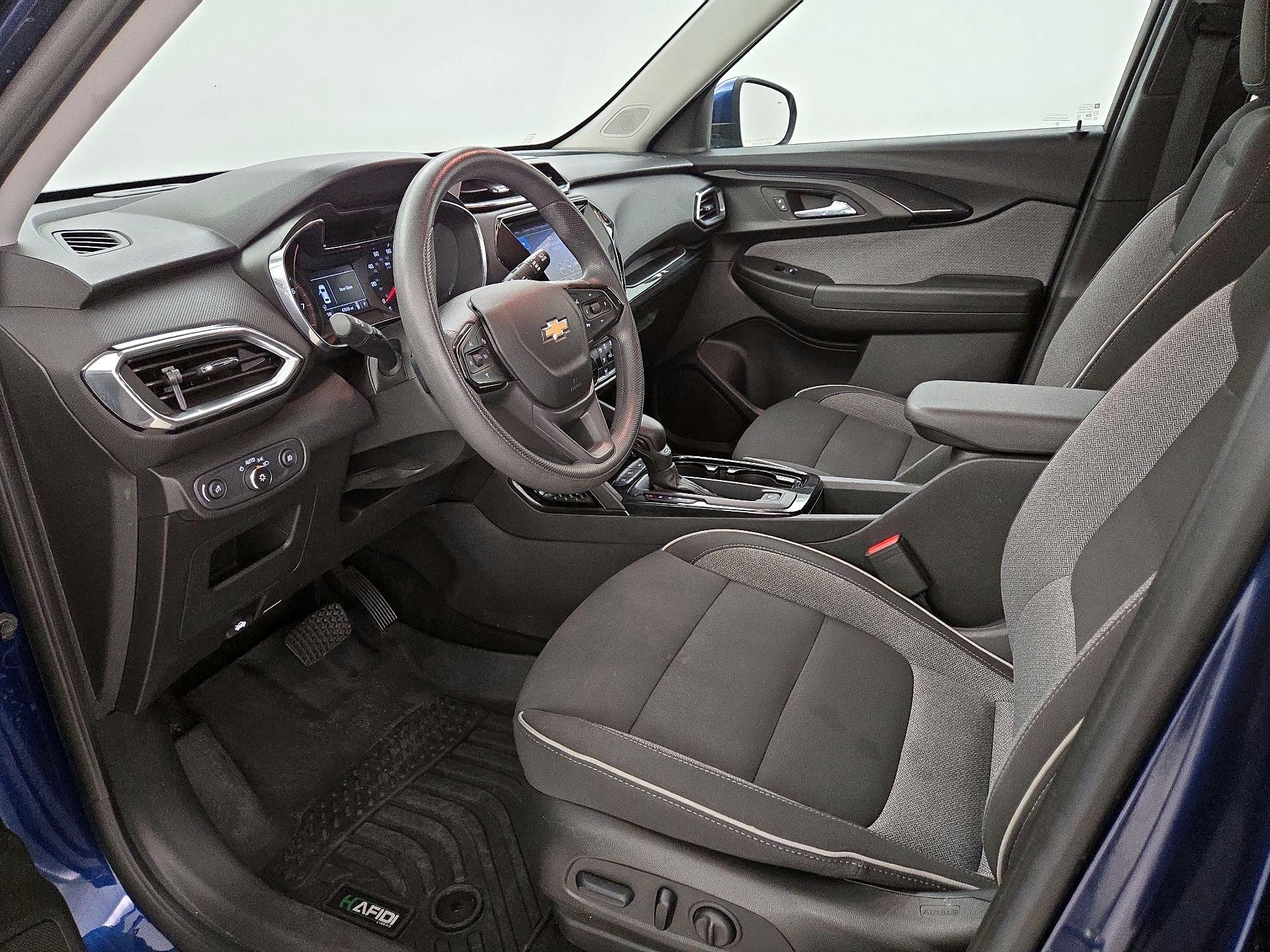 Thumbnail: 2022 Chevrolet TrailBlazer - 11