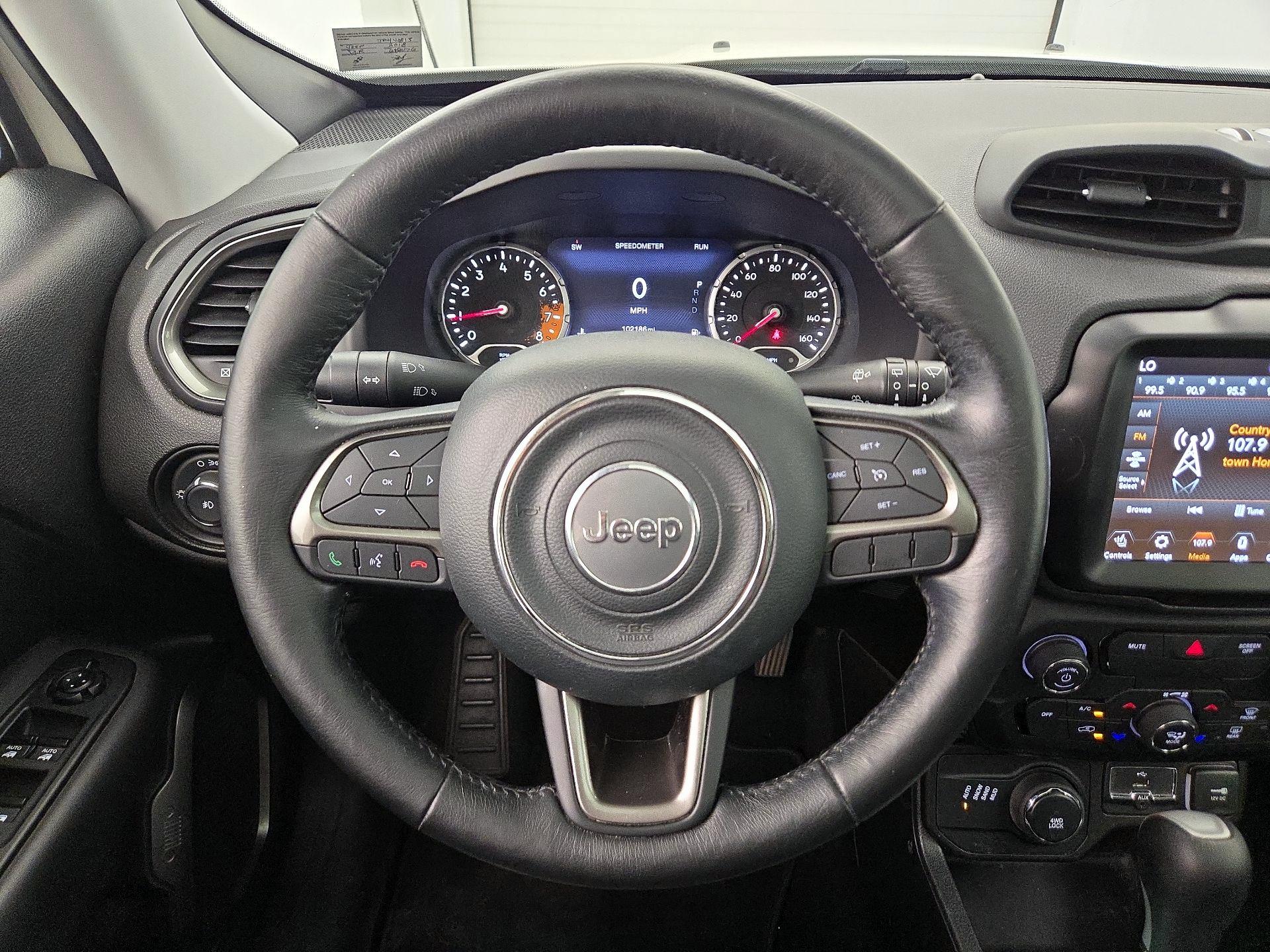 Thumbnail: 2018 Jeep Renegade - 10