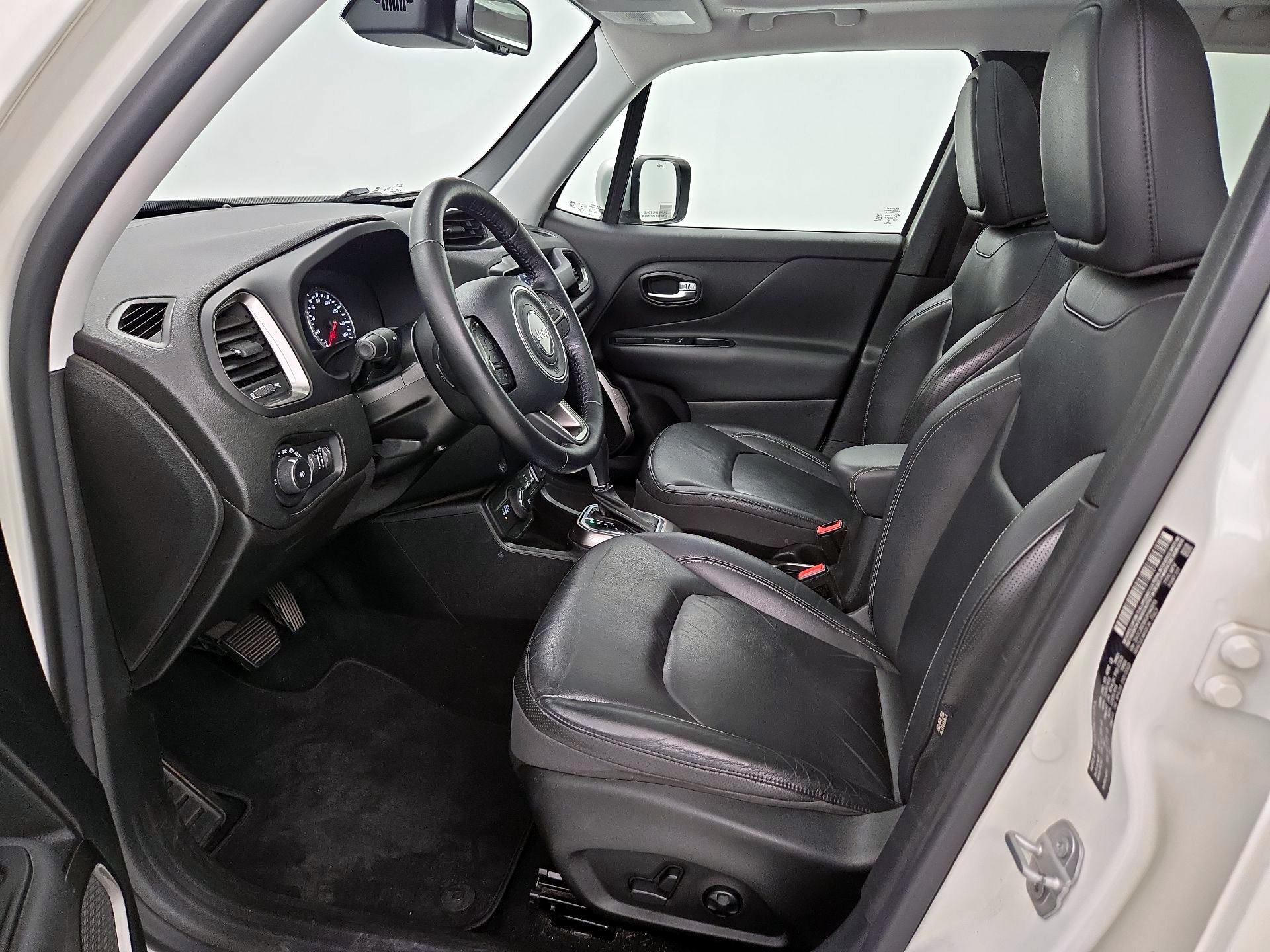 Thumbnail: 2018 Jeep Renegade - 11
