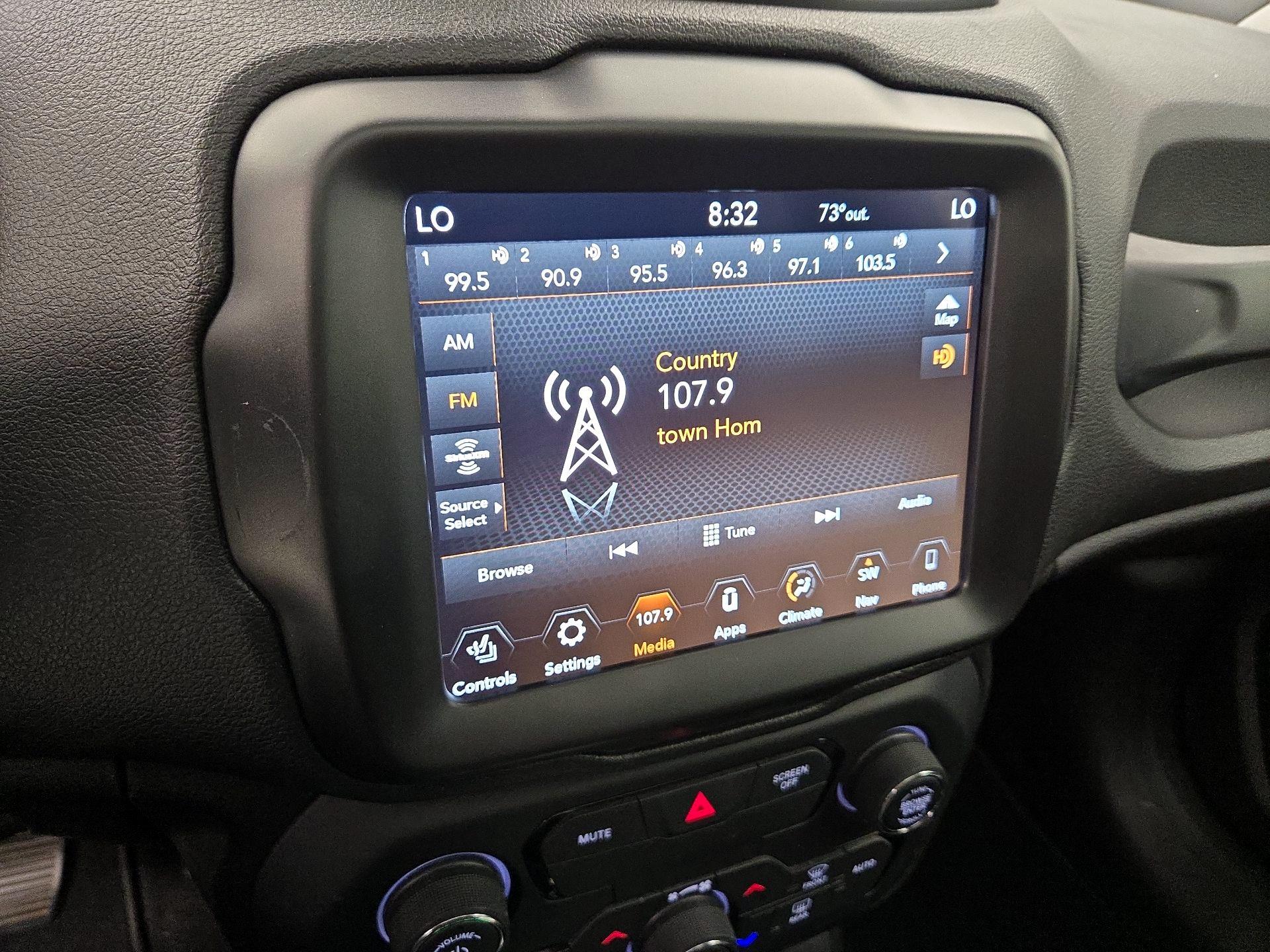 Thumbnail: 2018 Jeep Renegade - 16