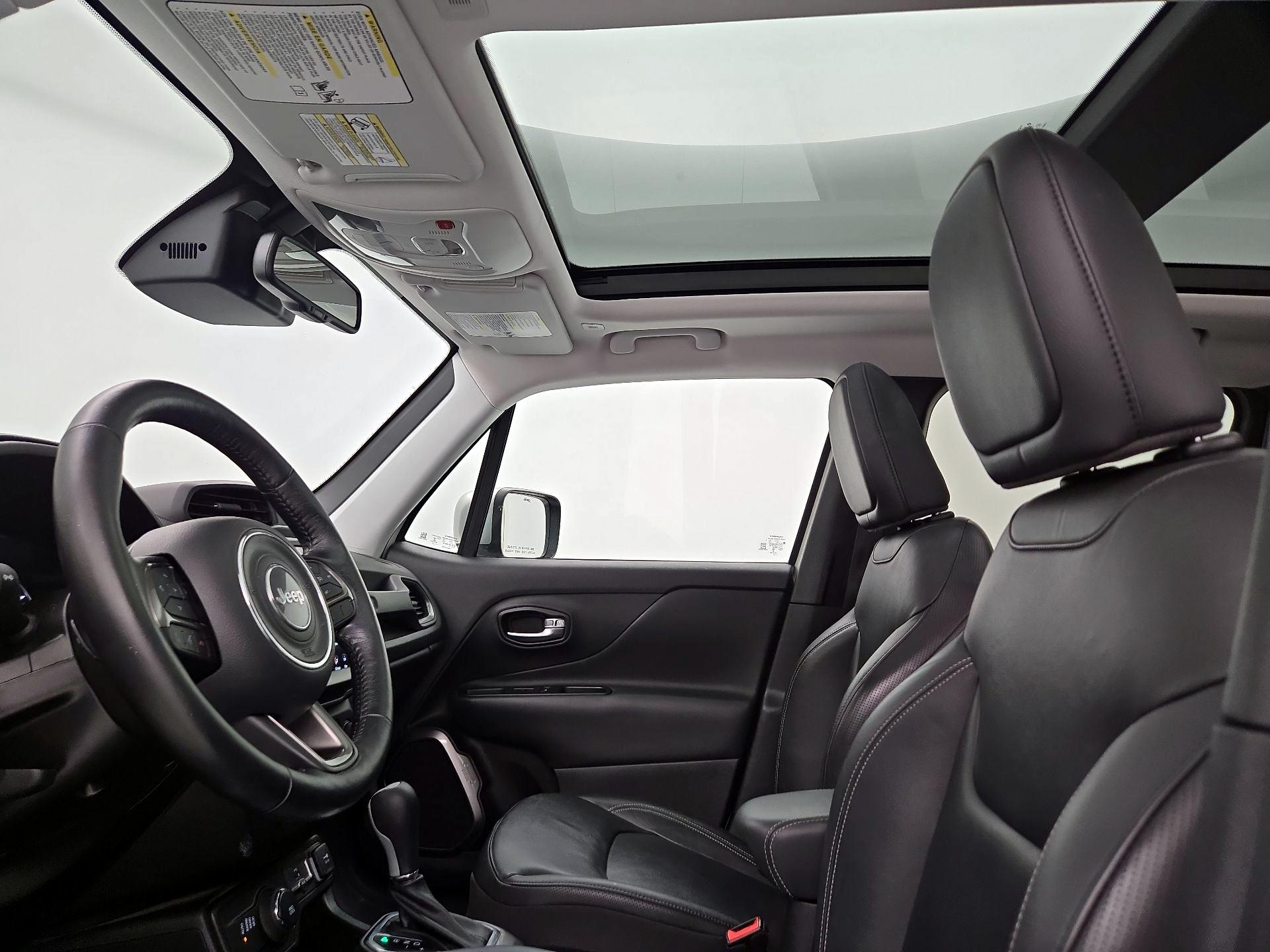 Thumbnail: 2018 Jeep Renegade - 20