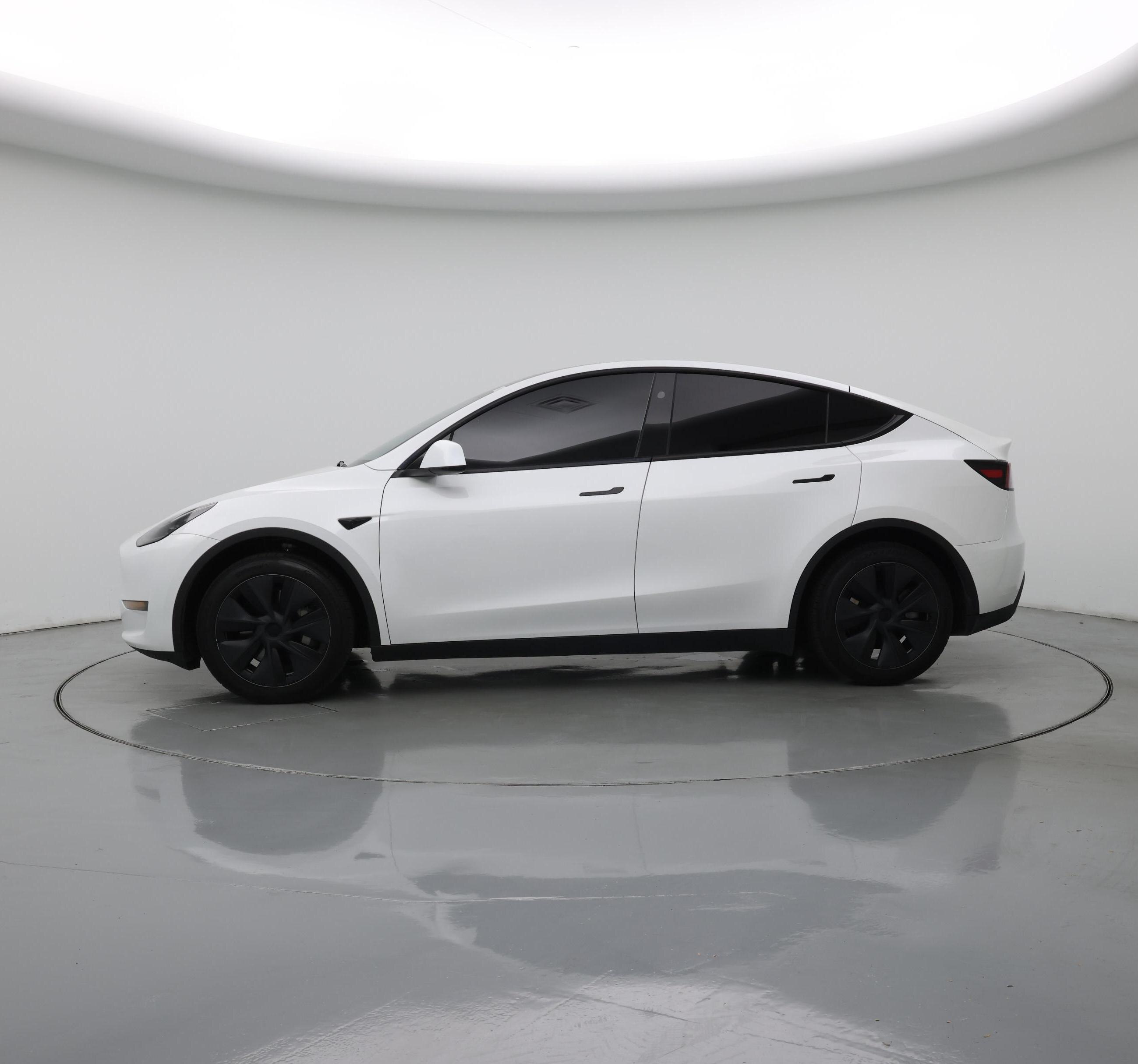 Thumbnail: 2024 Tesla Model Y - 3